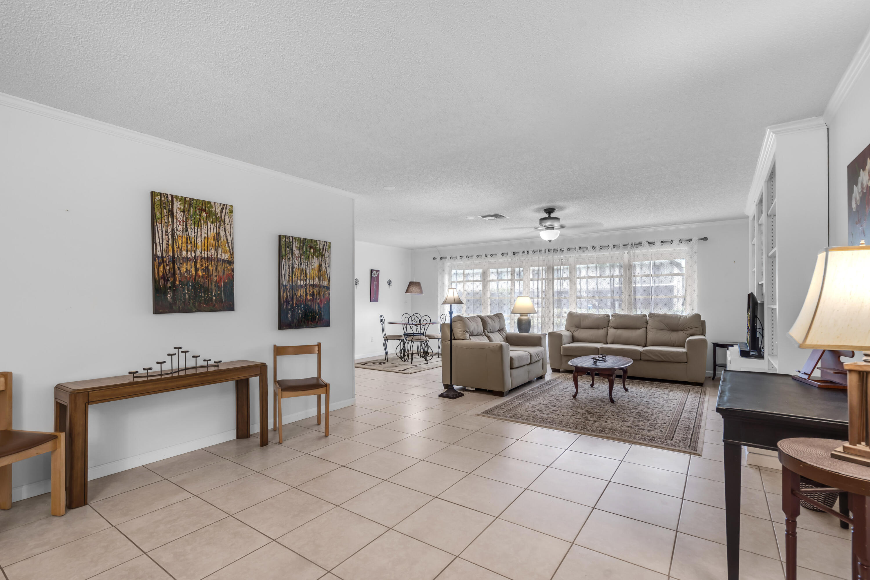 2886 Fernley Drive E 76