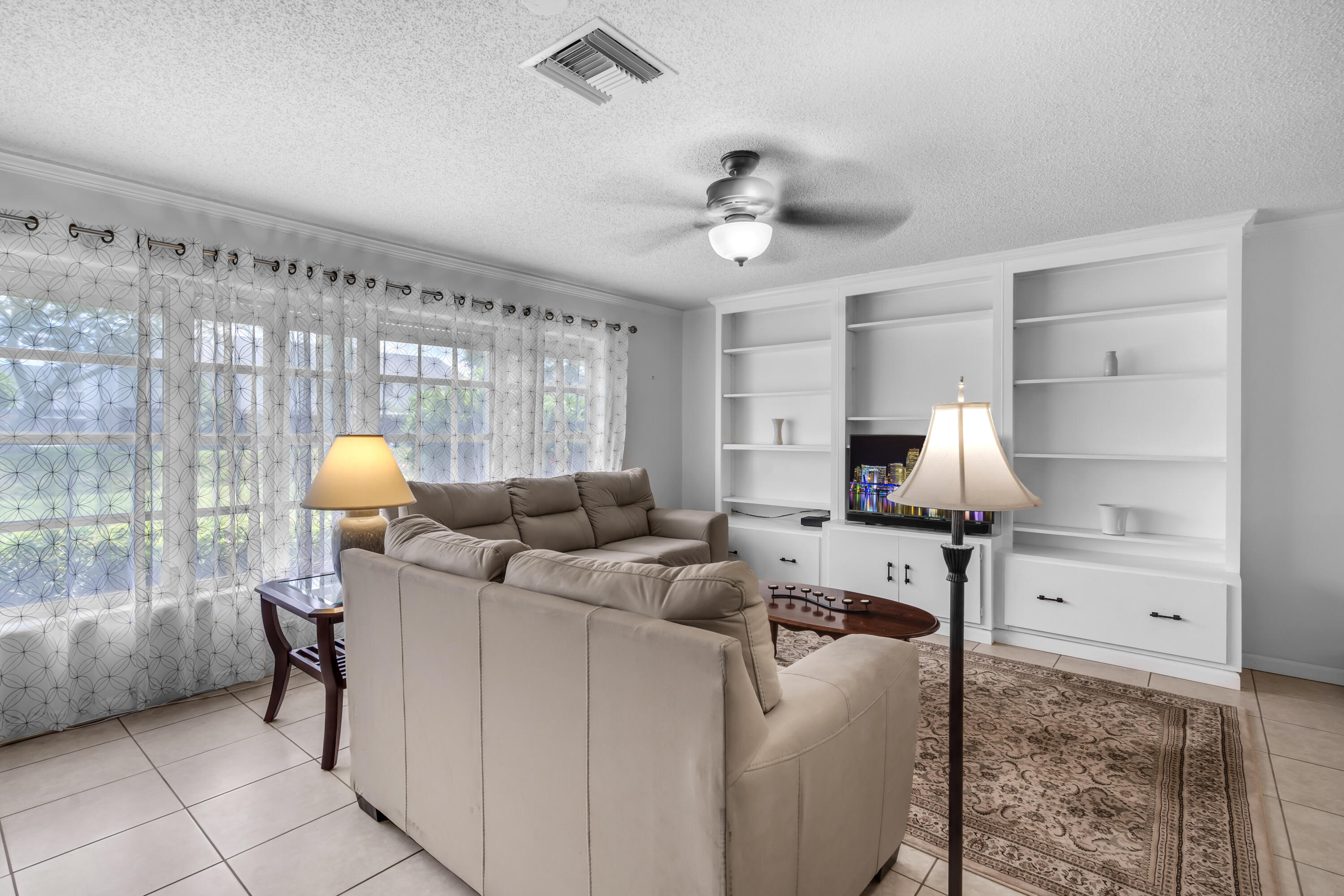 2886 Fernley Drive E 76