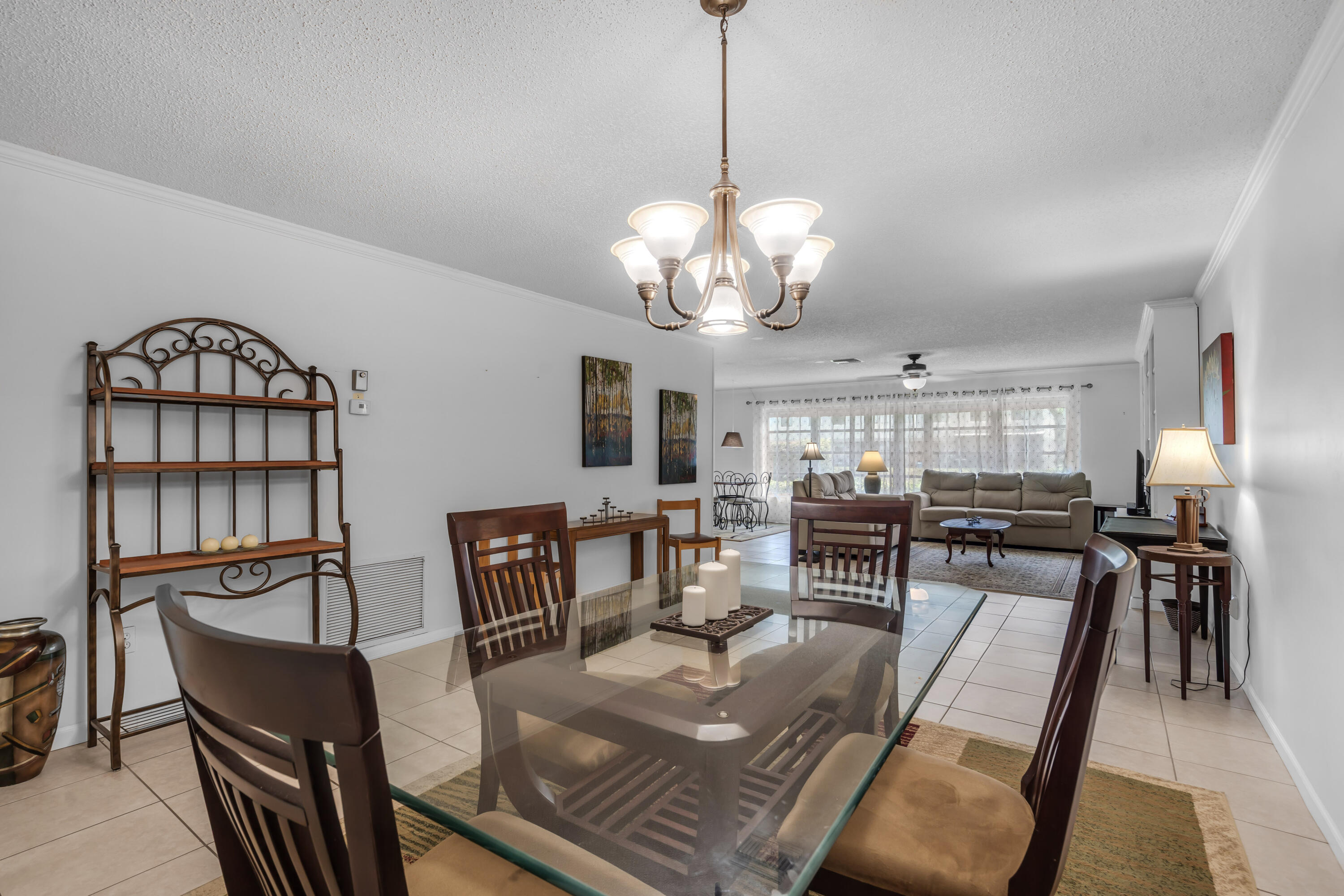 2886 Fernley Drive E 76