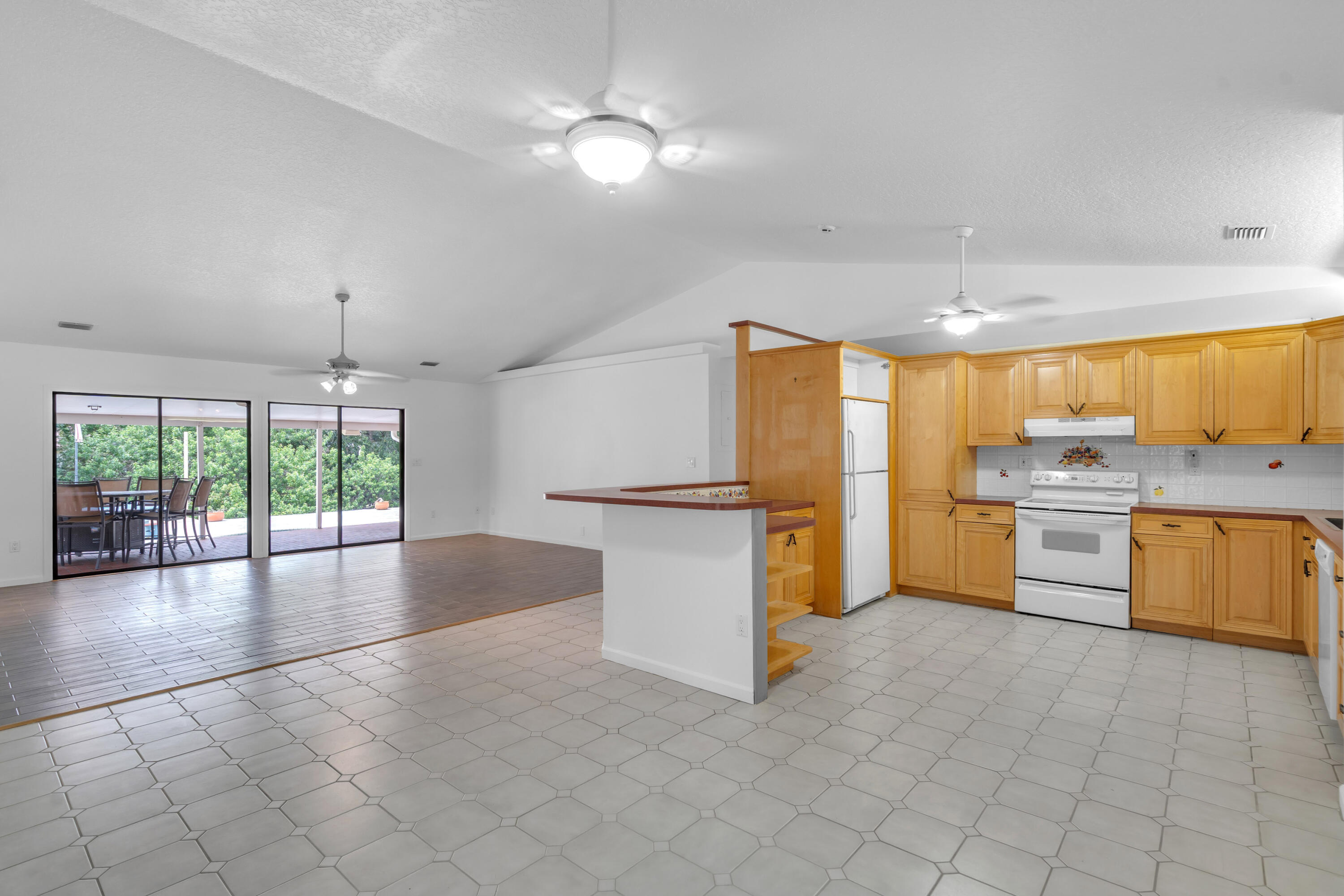 1045 Coral Drive