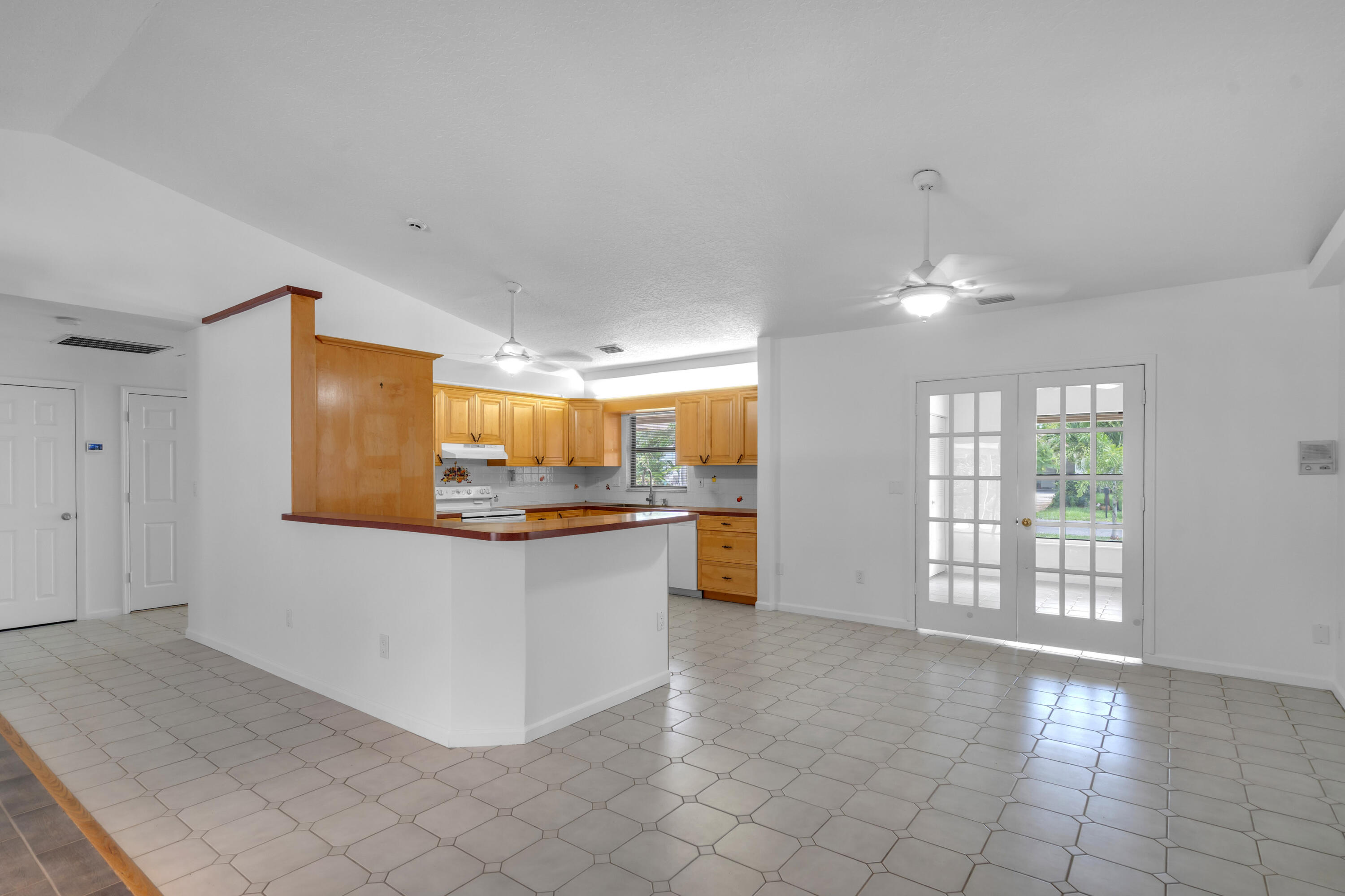1045 Coral Drive
