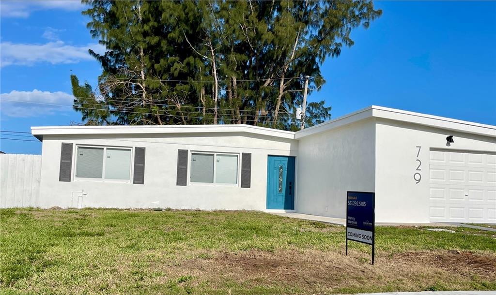 729 Hibiscus Dr
