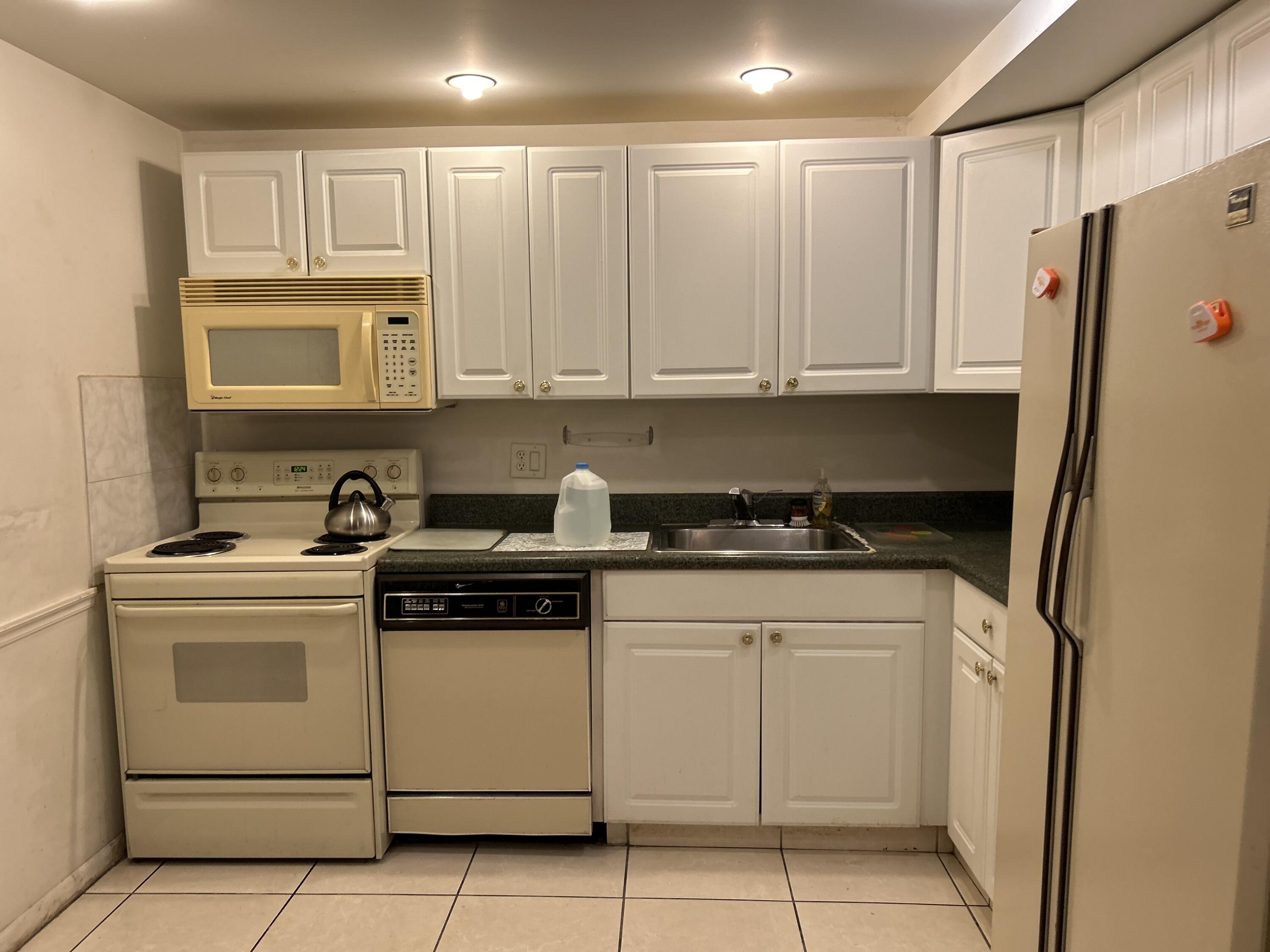 112 Greenbrier C