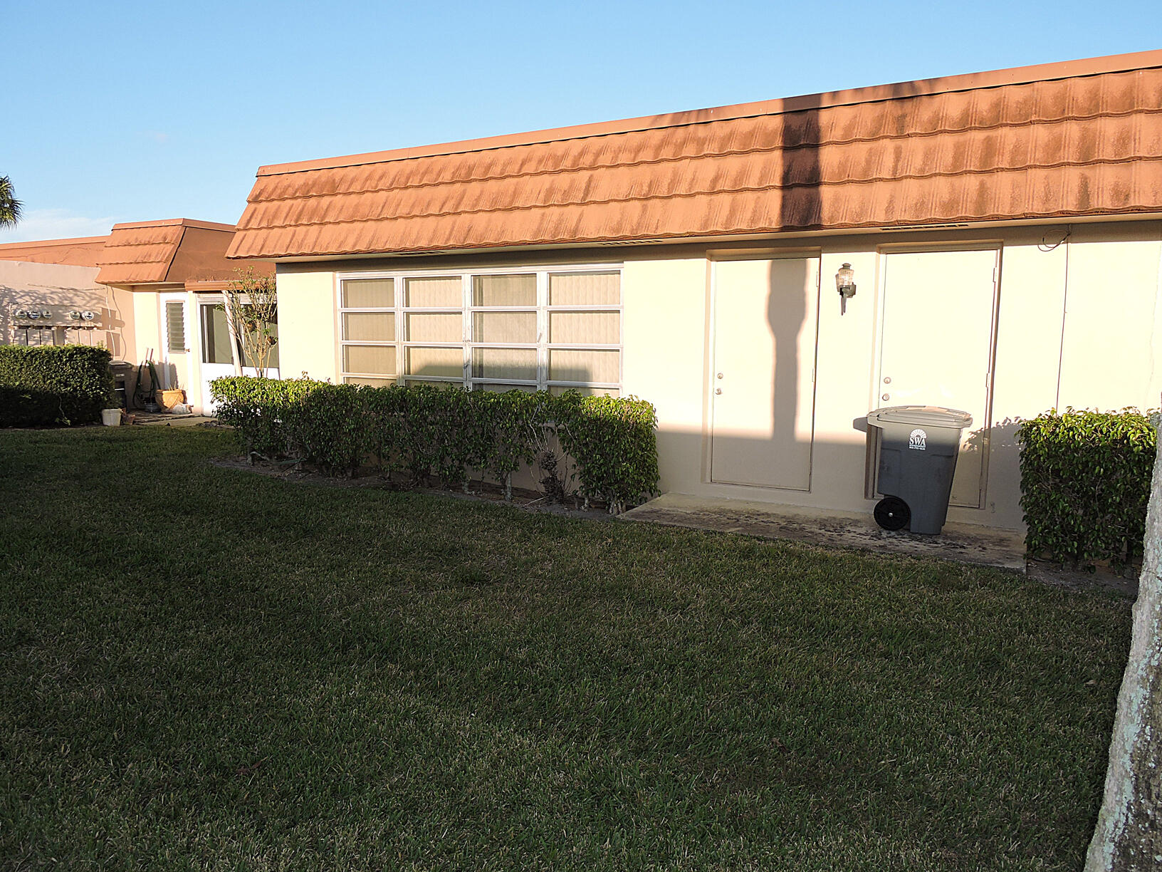 5725 Fernley Drive E 36