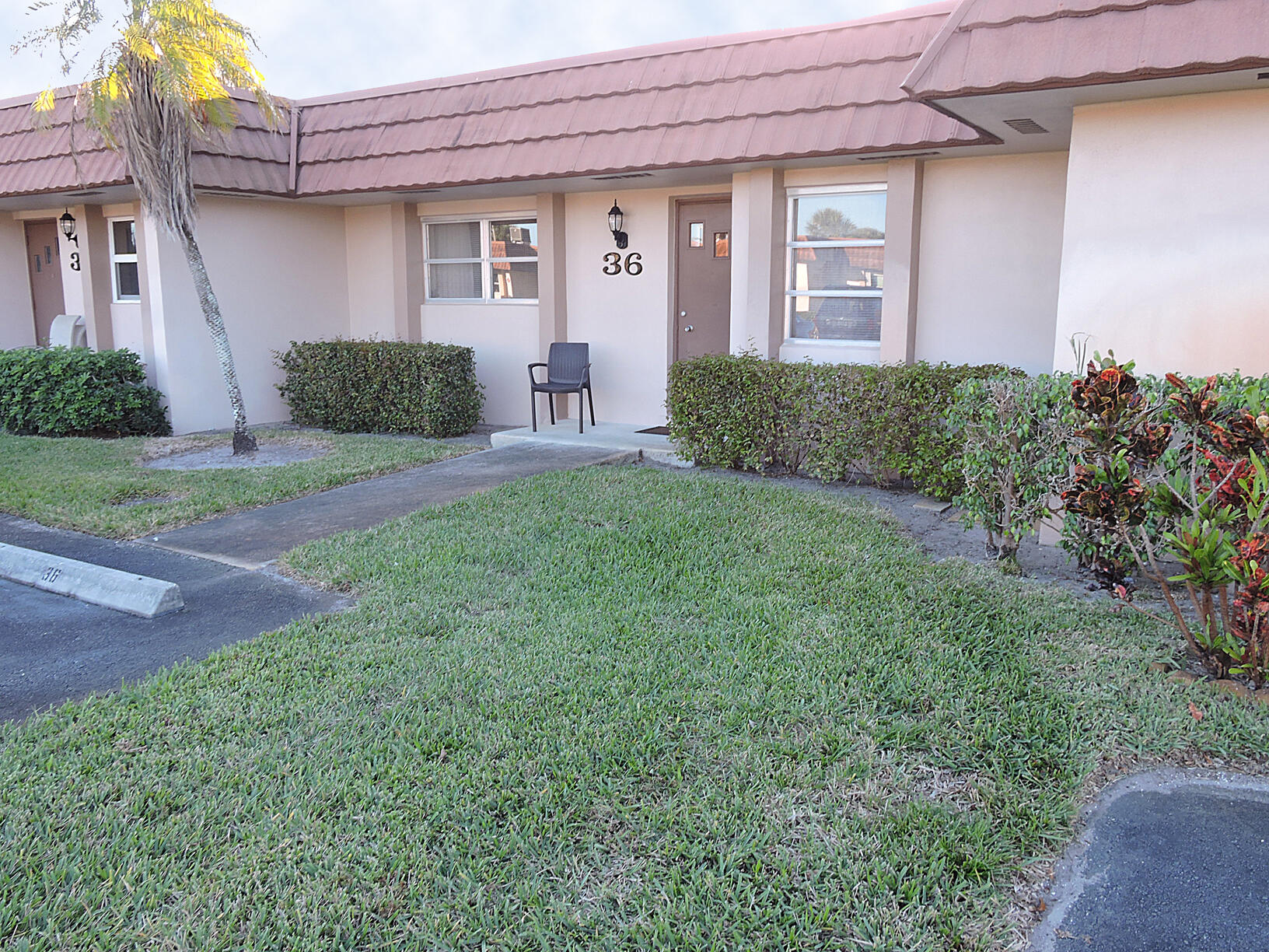 5725 Fernley Drive E 36