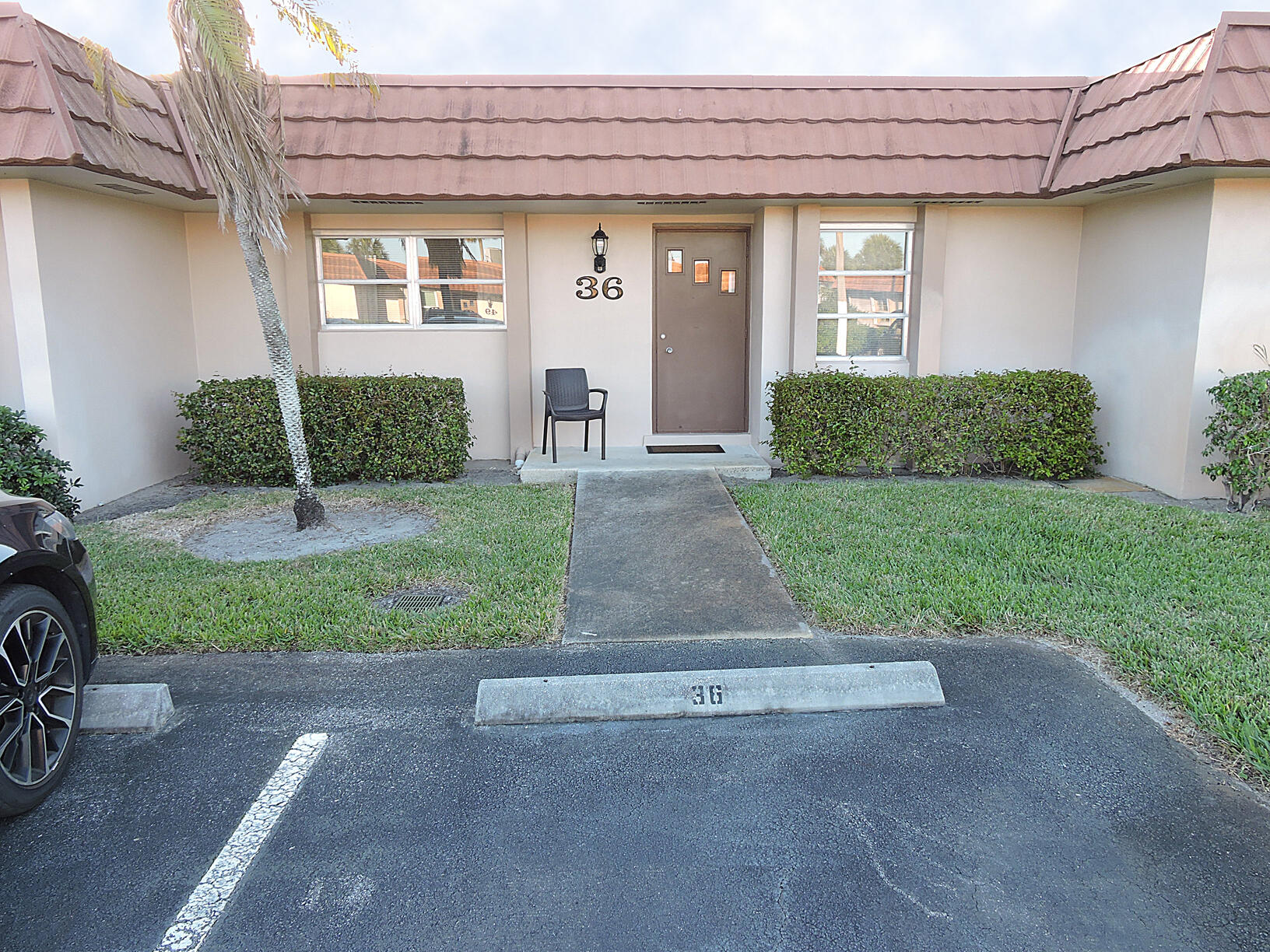 5725 Fernley Drive E 36