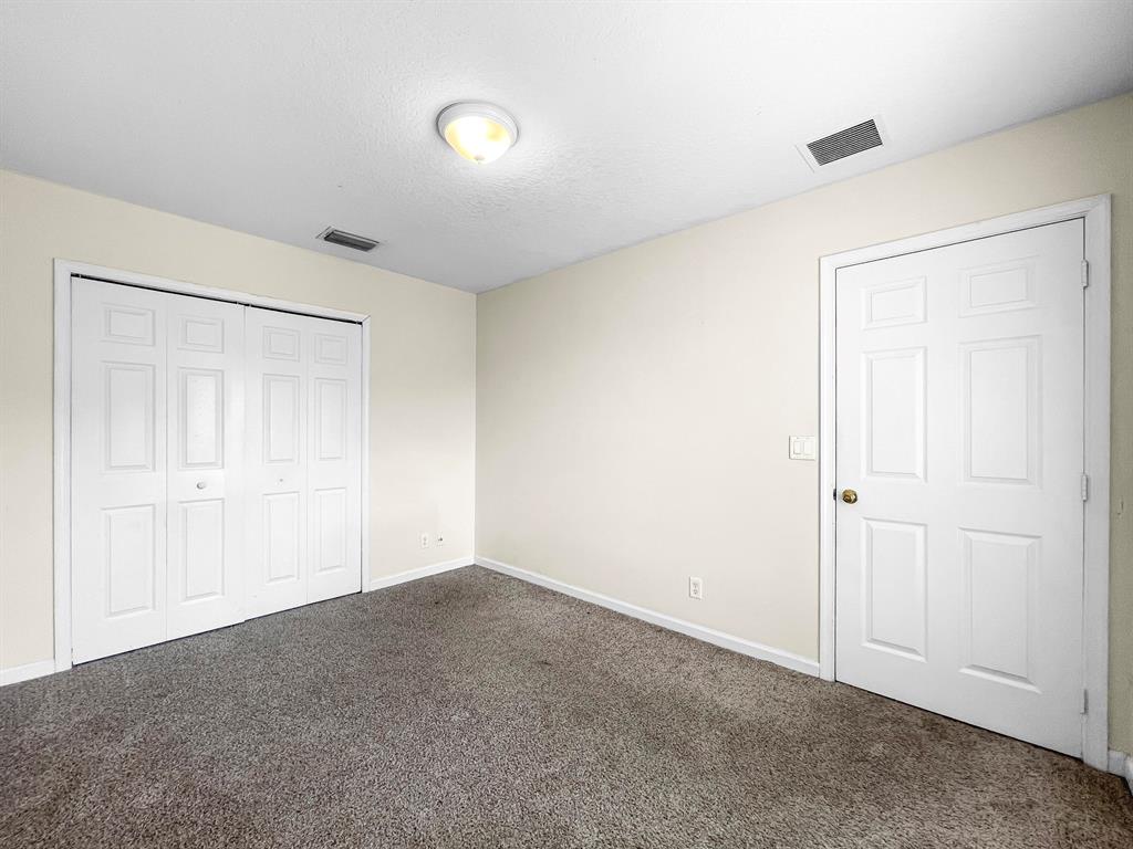 13817 Yarmouth Drive