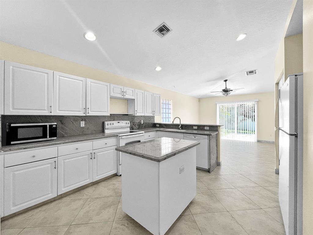 1640 Carriage Brooke Drive