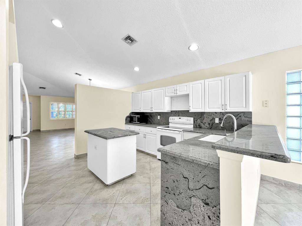 1640 Carriage Brooke Drive