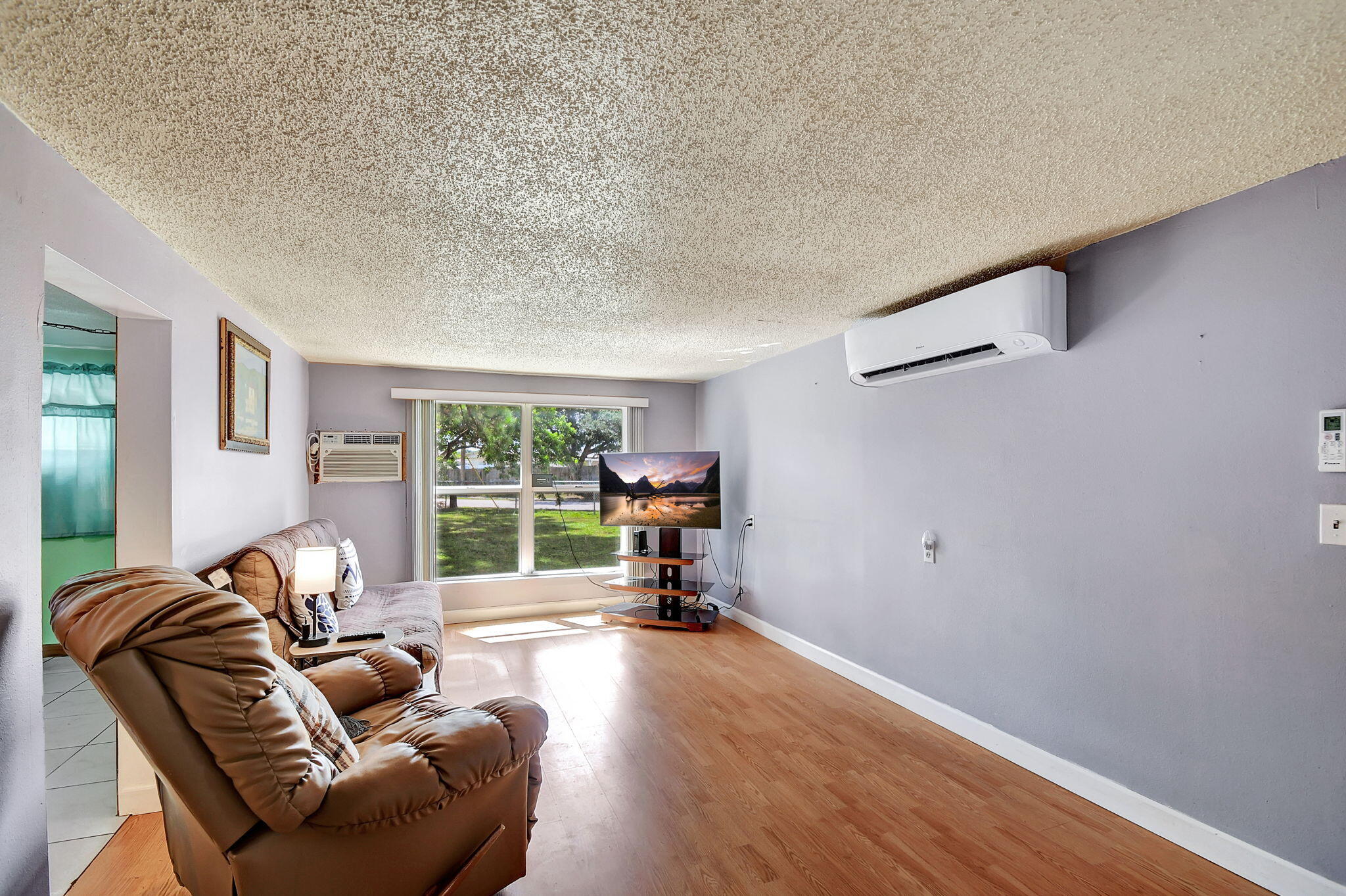 1642 Magnolia Lane