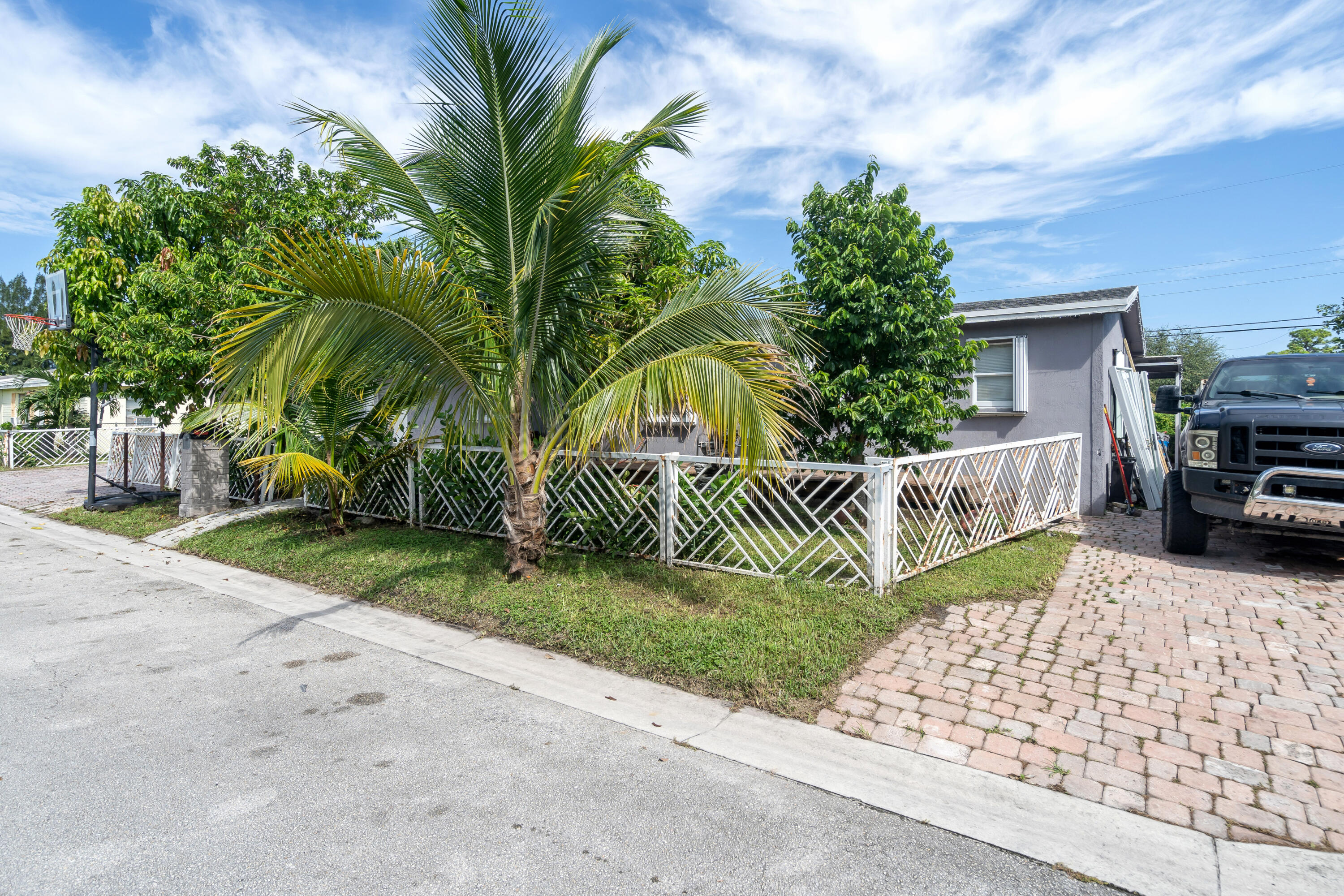 4297 Melaleuca Trail