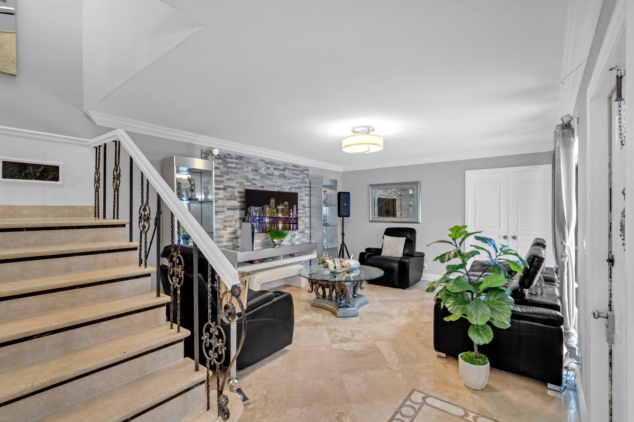 861 Springdale Circle