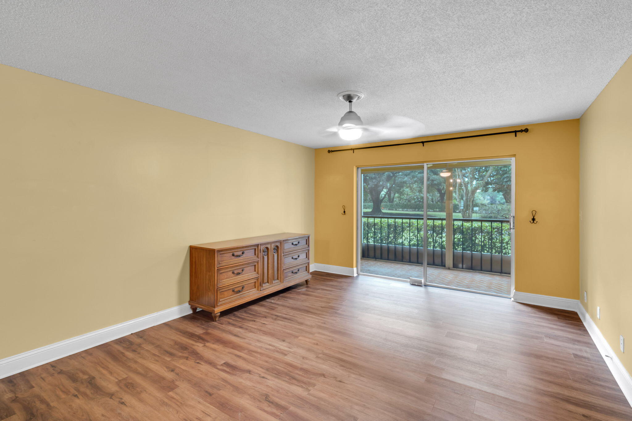 5900 NW 44th Street 106