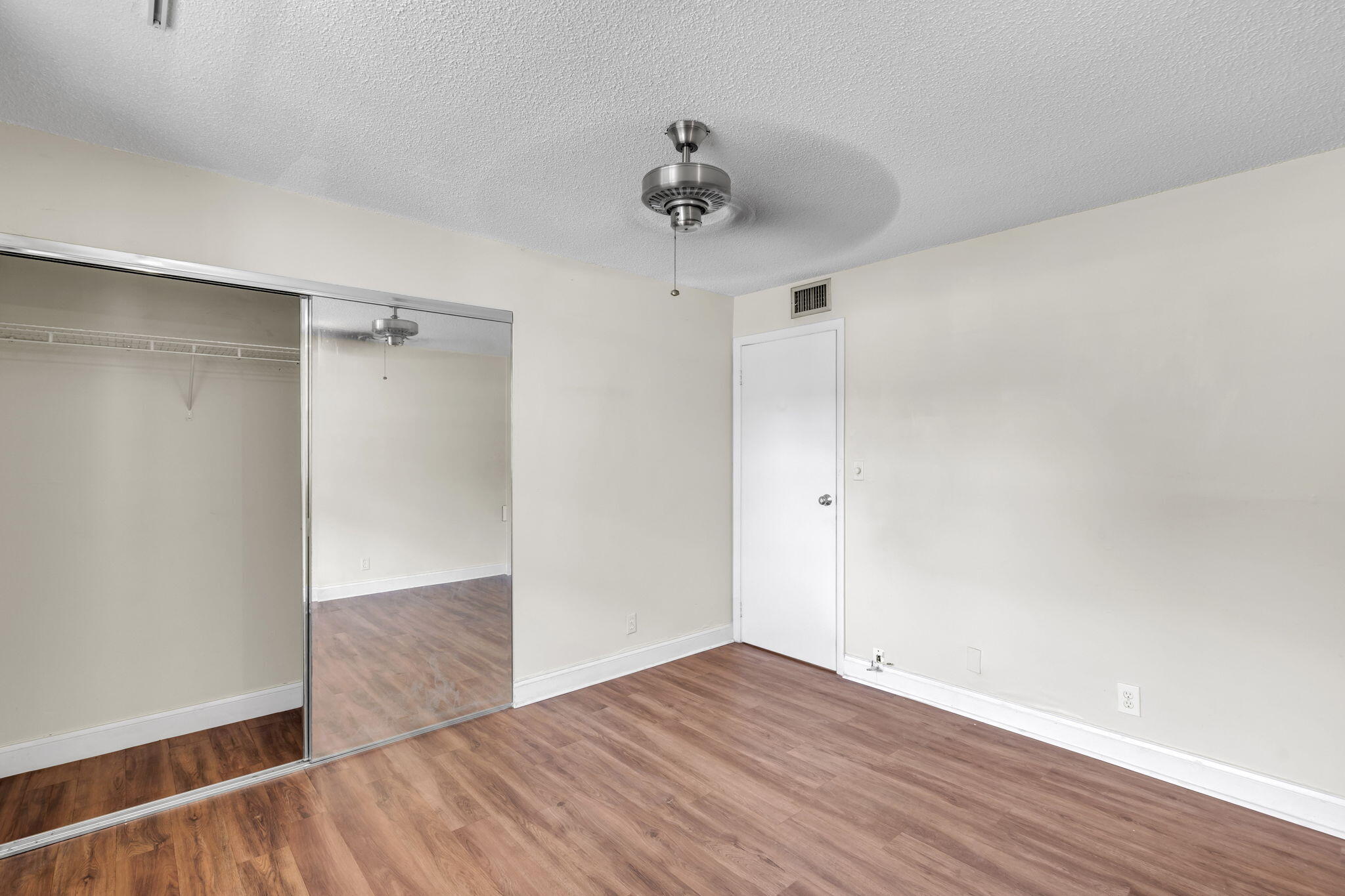 5900 NW 44th Street 106