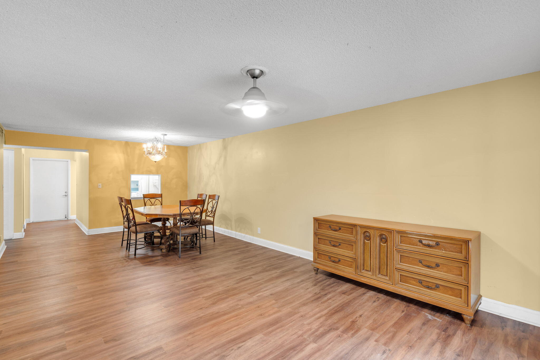 5900 NW 44th Street 106