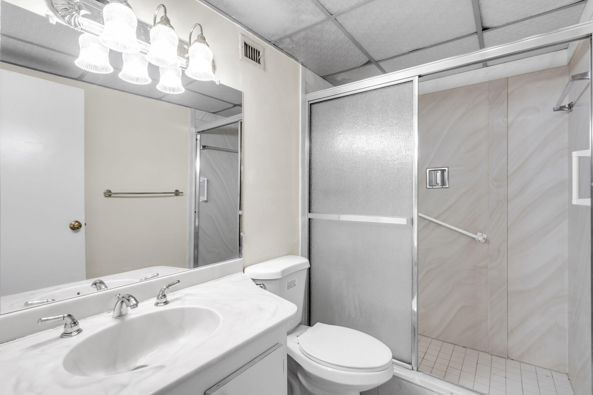 5900 NW 44th Street 106