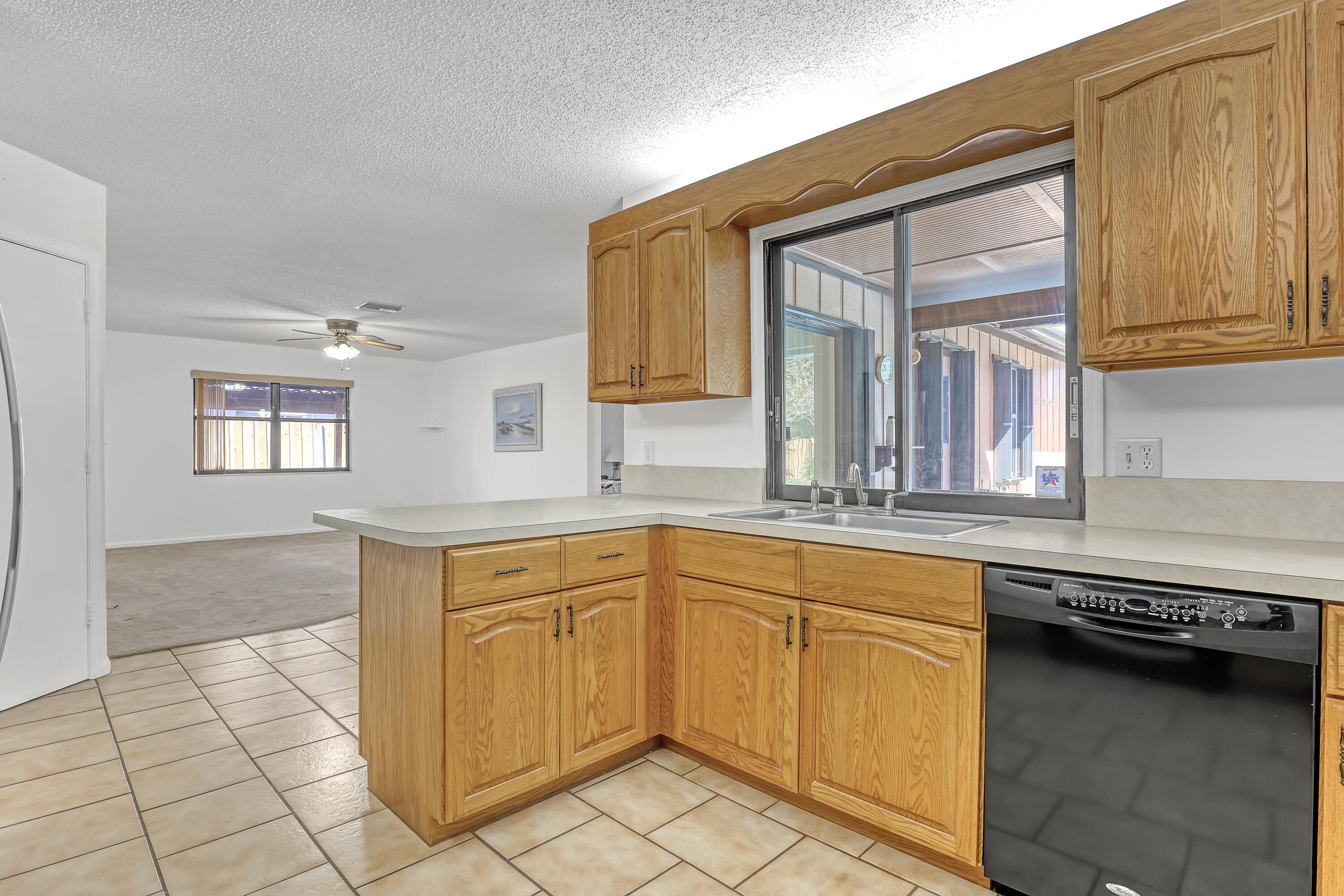 359 La Mancha Avenue