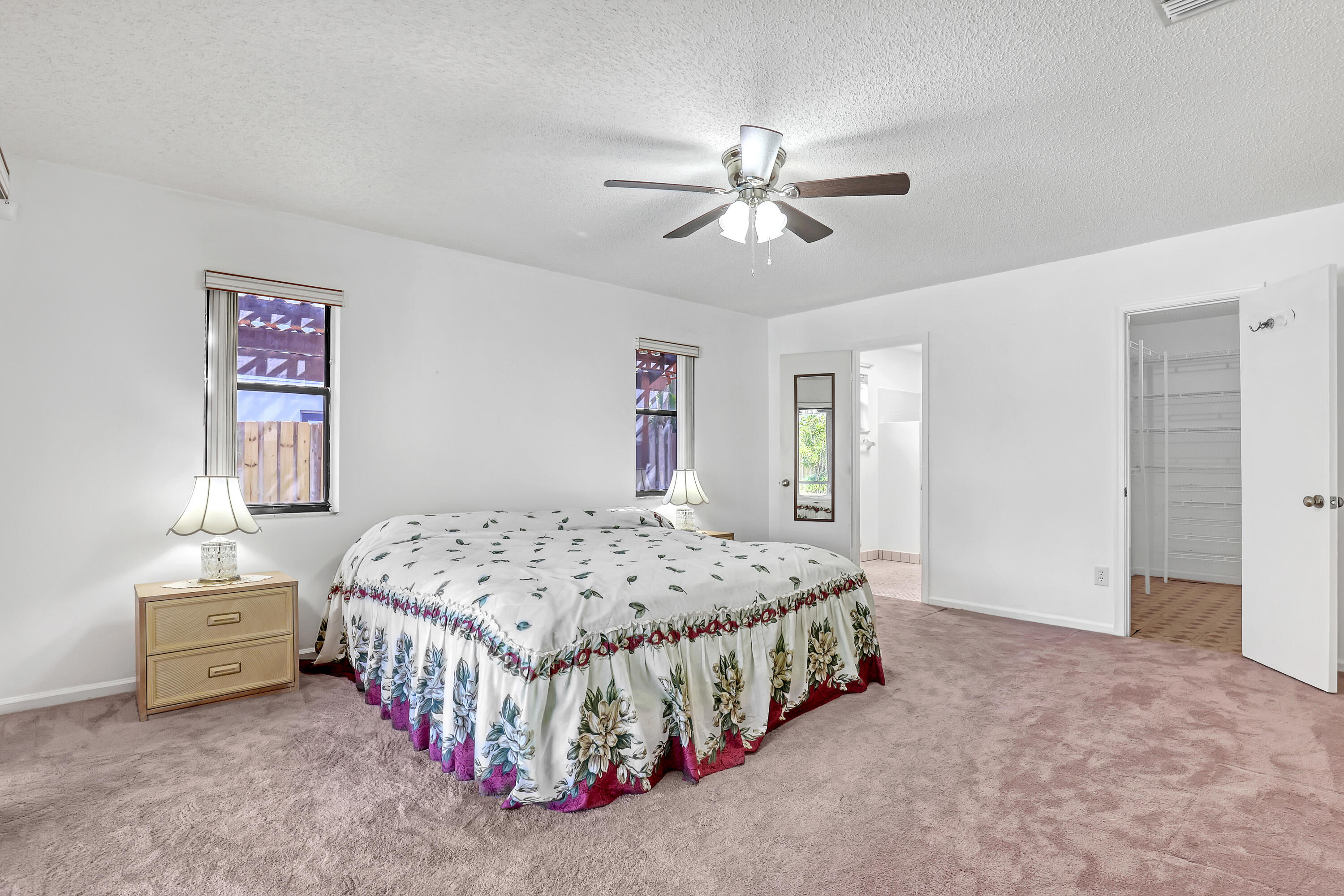 359 La Mancha Avenue