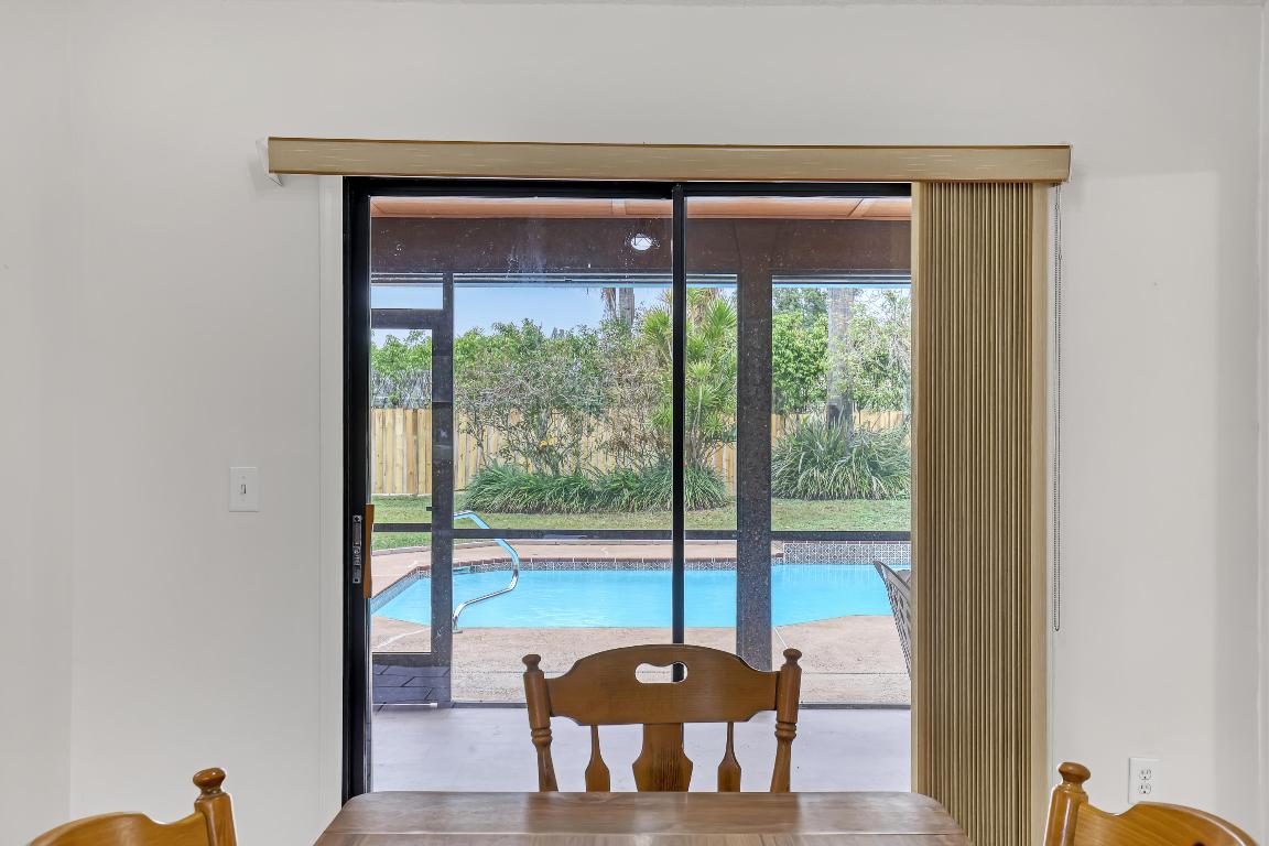 359 La Mancha Avenue