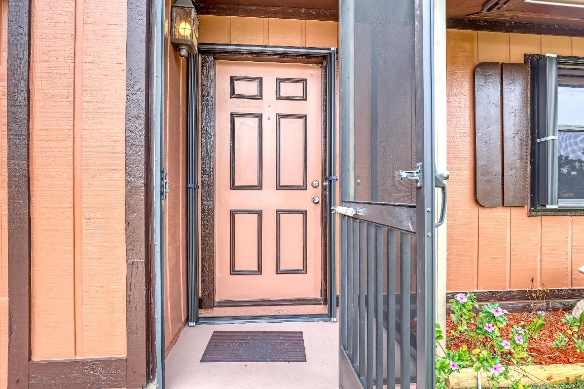 359 La Mancha Avenue