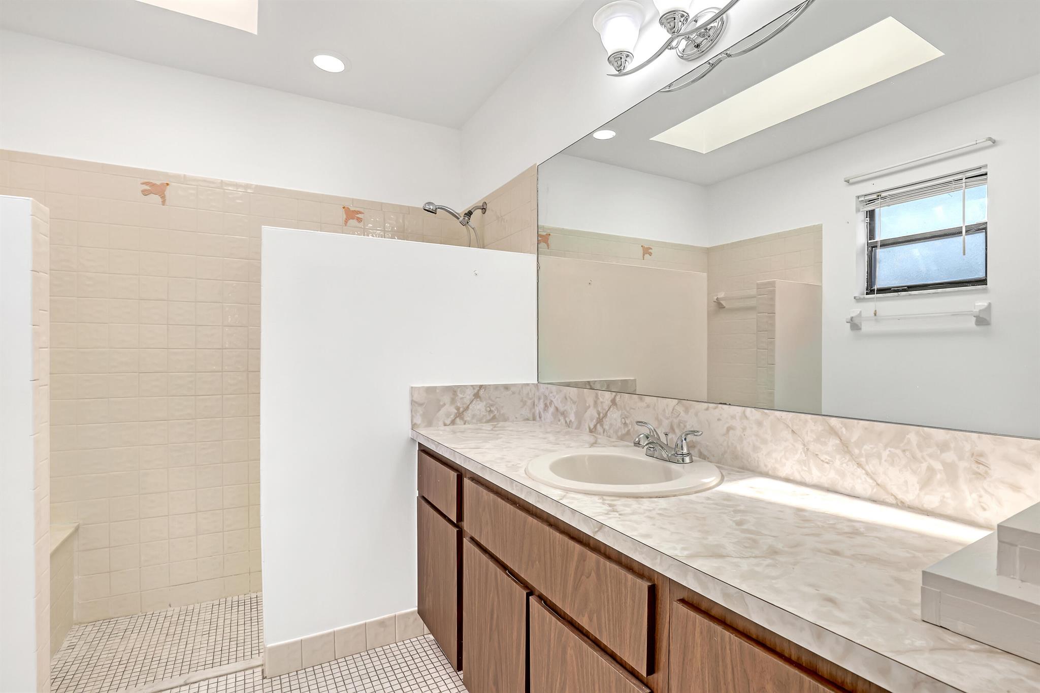 359 La Mancha Avenue