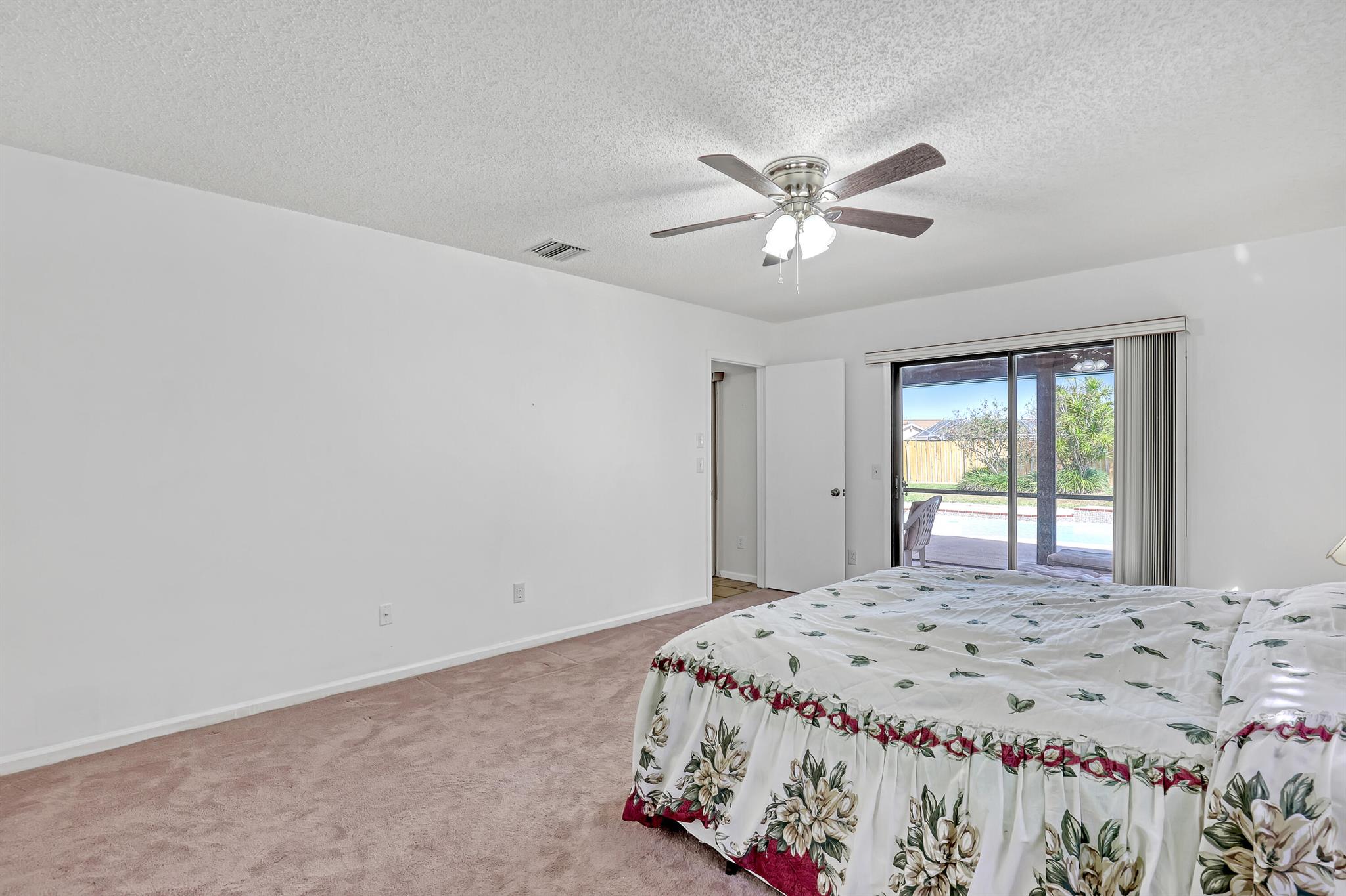 359 La Mancha Avenue