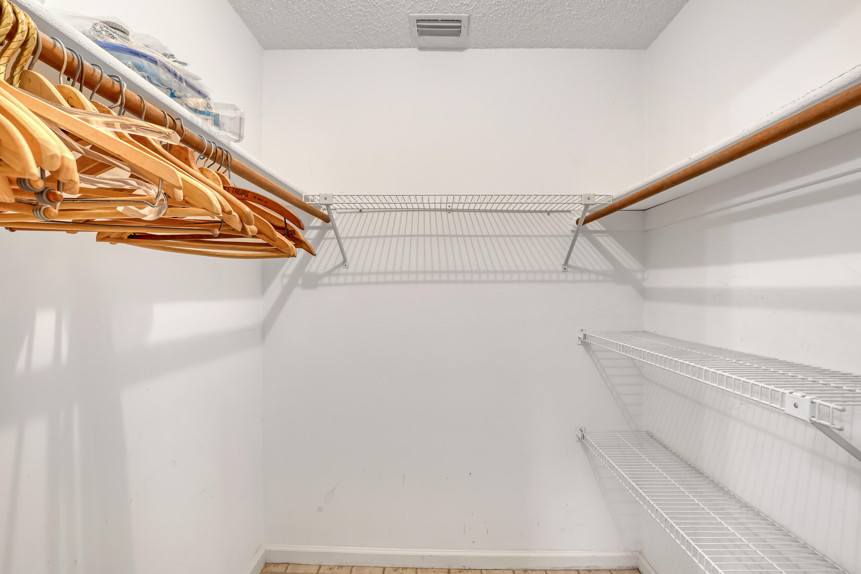 359 La Mancha Avenue