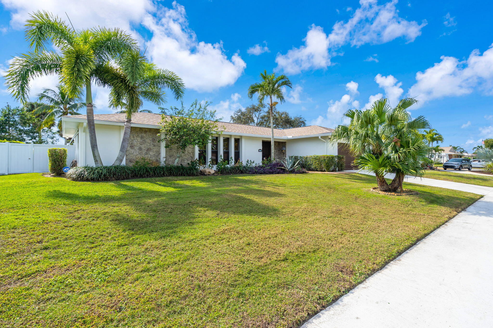 7314 Oakmont Drive