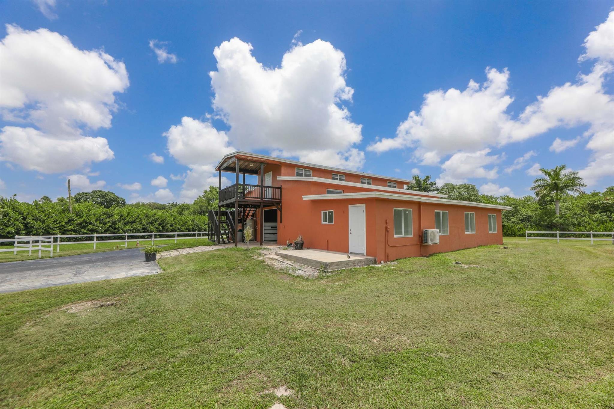 7600 NW 82nd Terrace