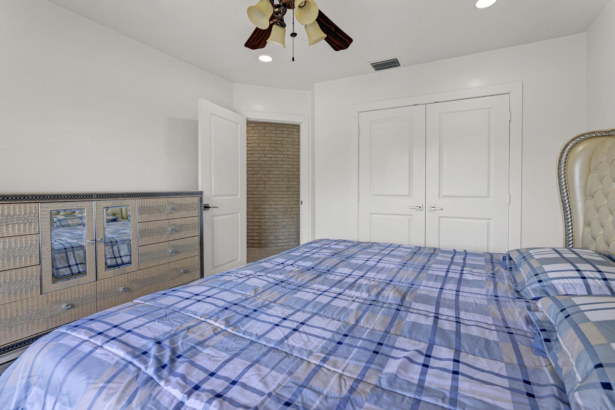 7600 NW 82nd Terrace