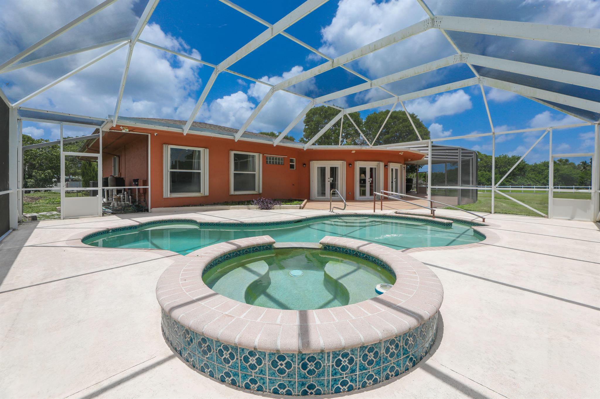 7600 NW 82nd Terrace