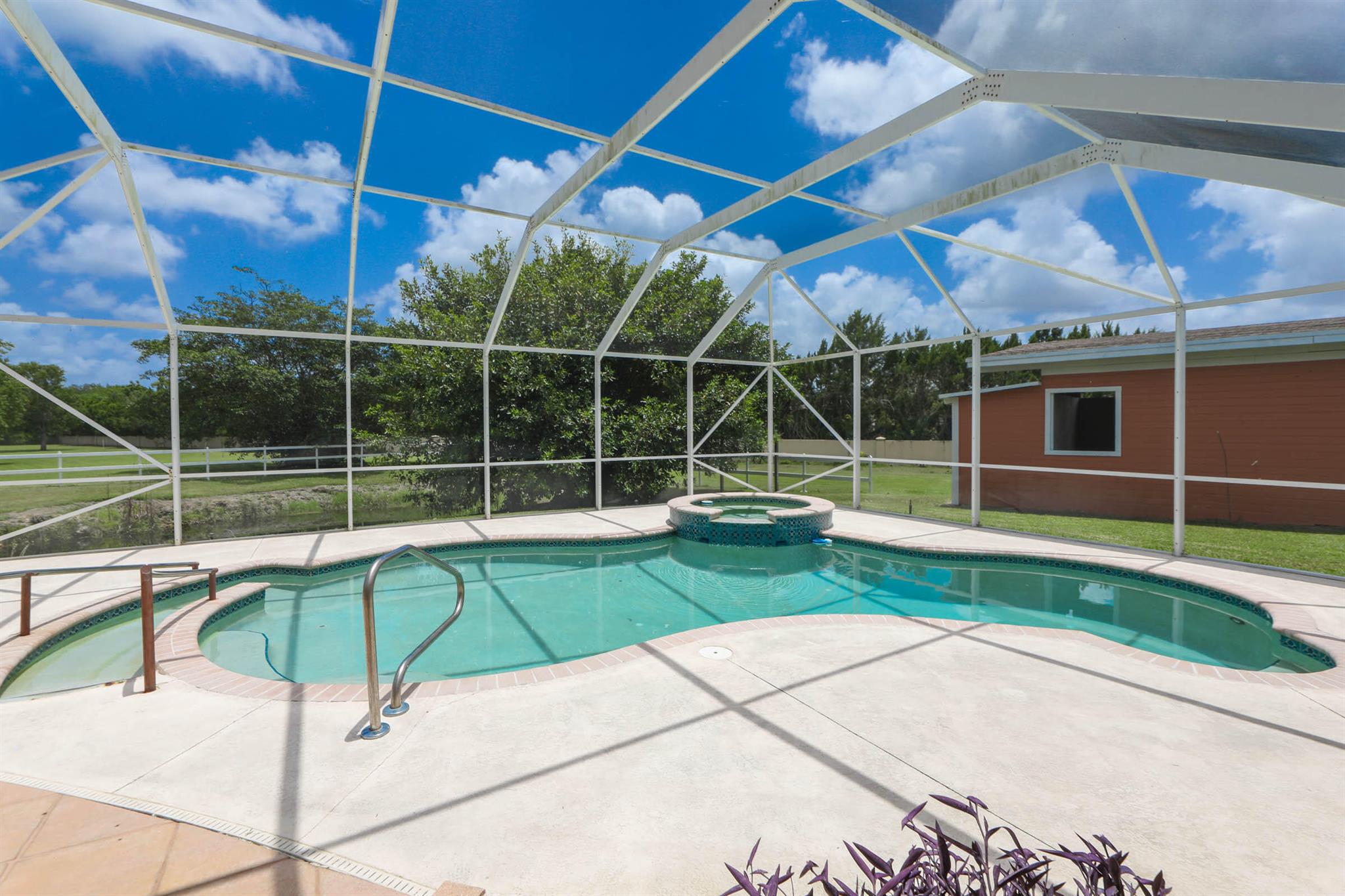 7600 NW 82nd Terrace