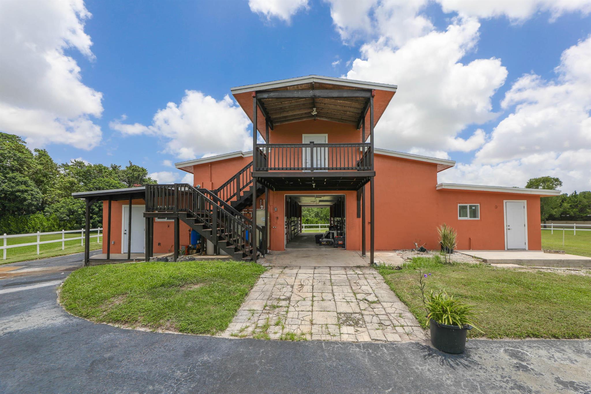 7600 NW 82nd Terrace