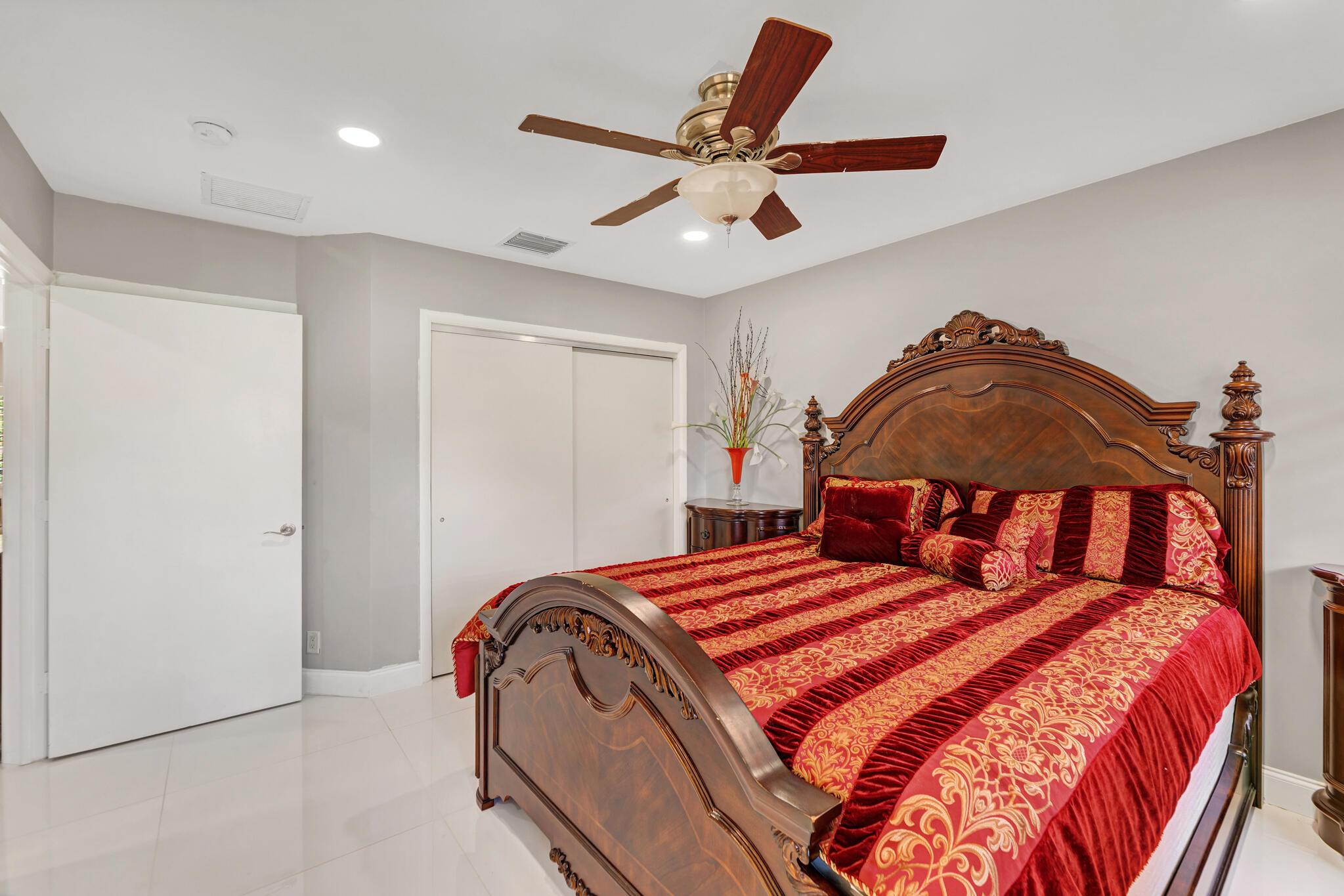 7600 NW 82nd Terrace