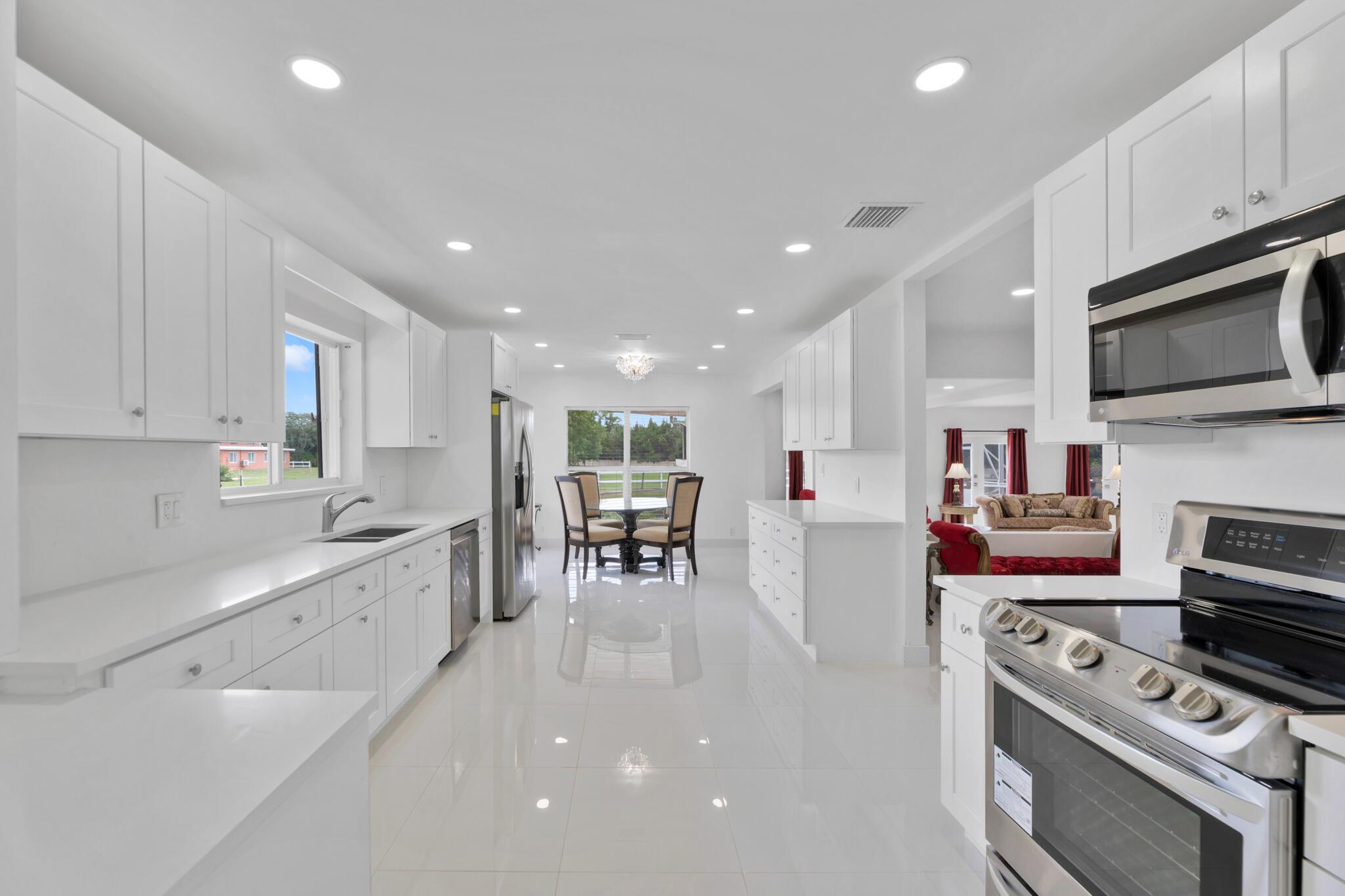 7600 NW 82nd Terrace