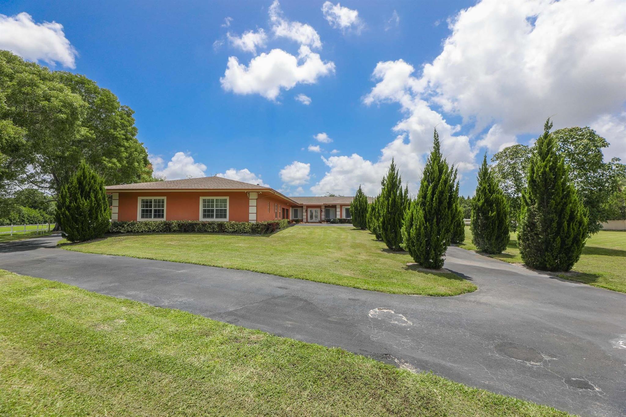 7600 NW 82nd Terrace