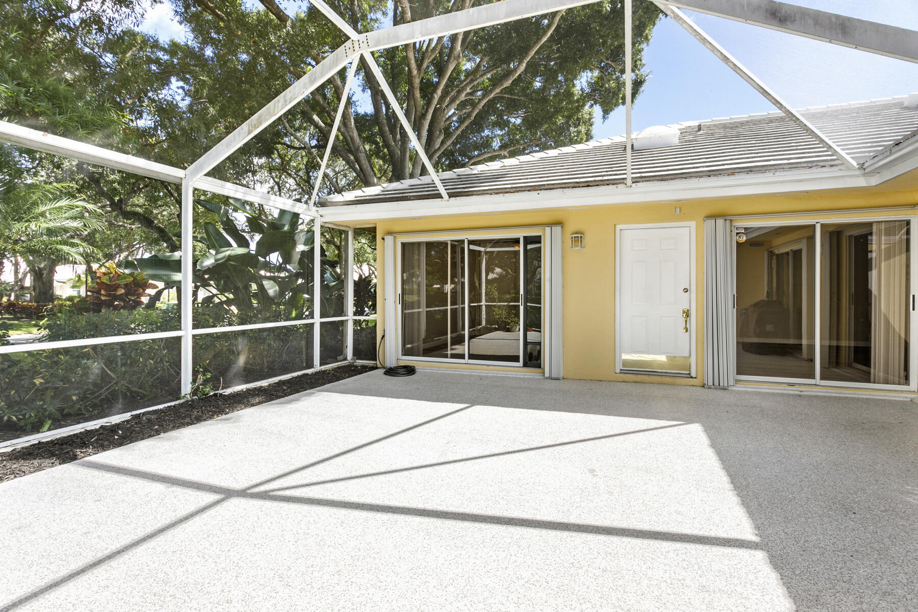 2901 Lakemont Court