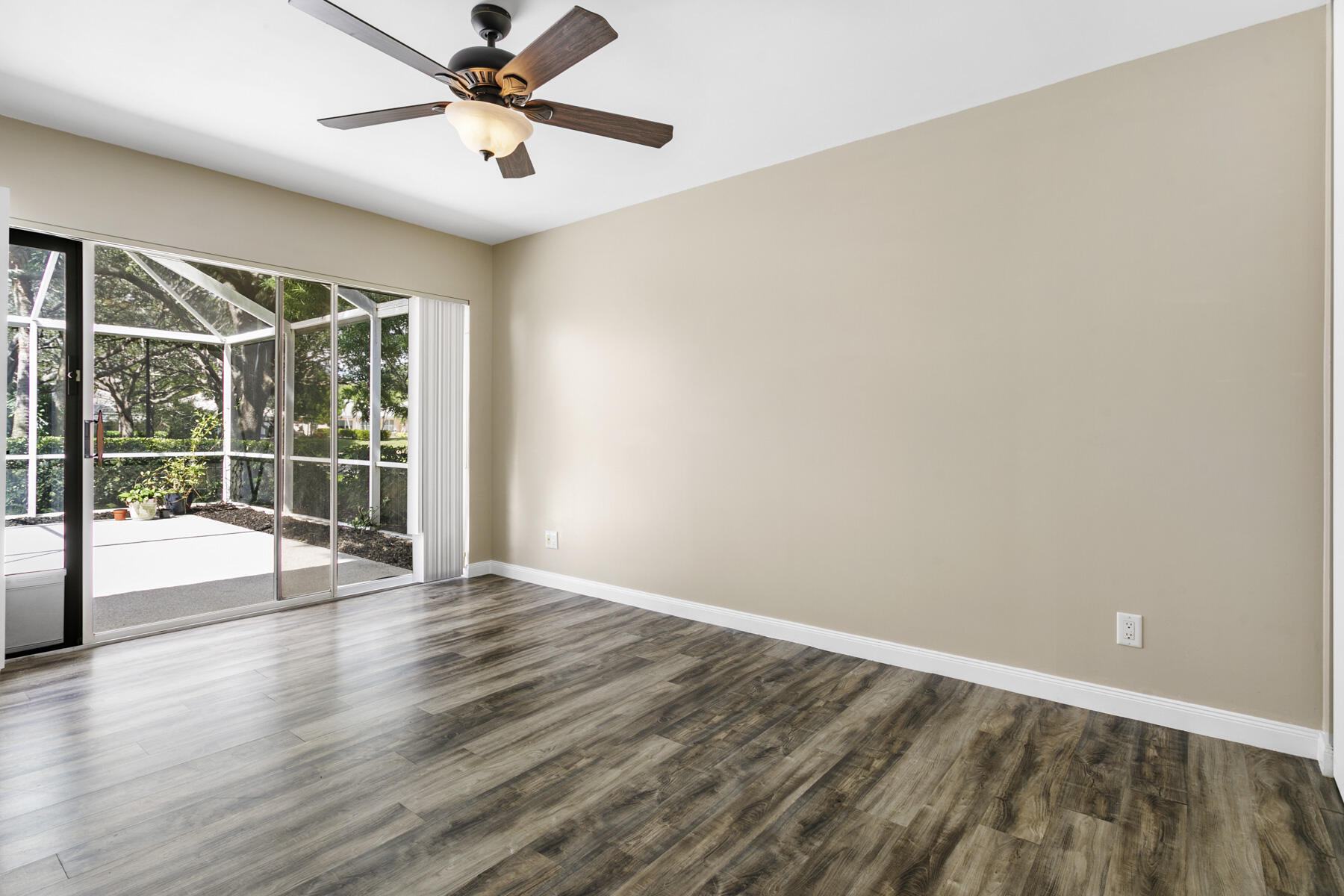 2901 Lakemont Court