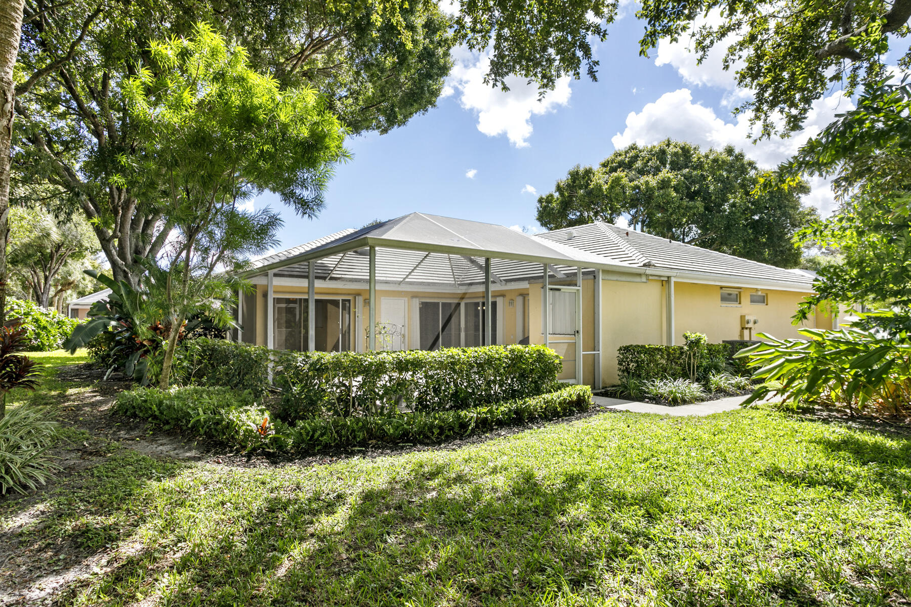 2901 Lakemont Court