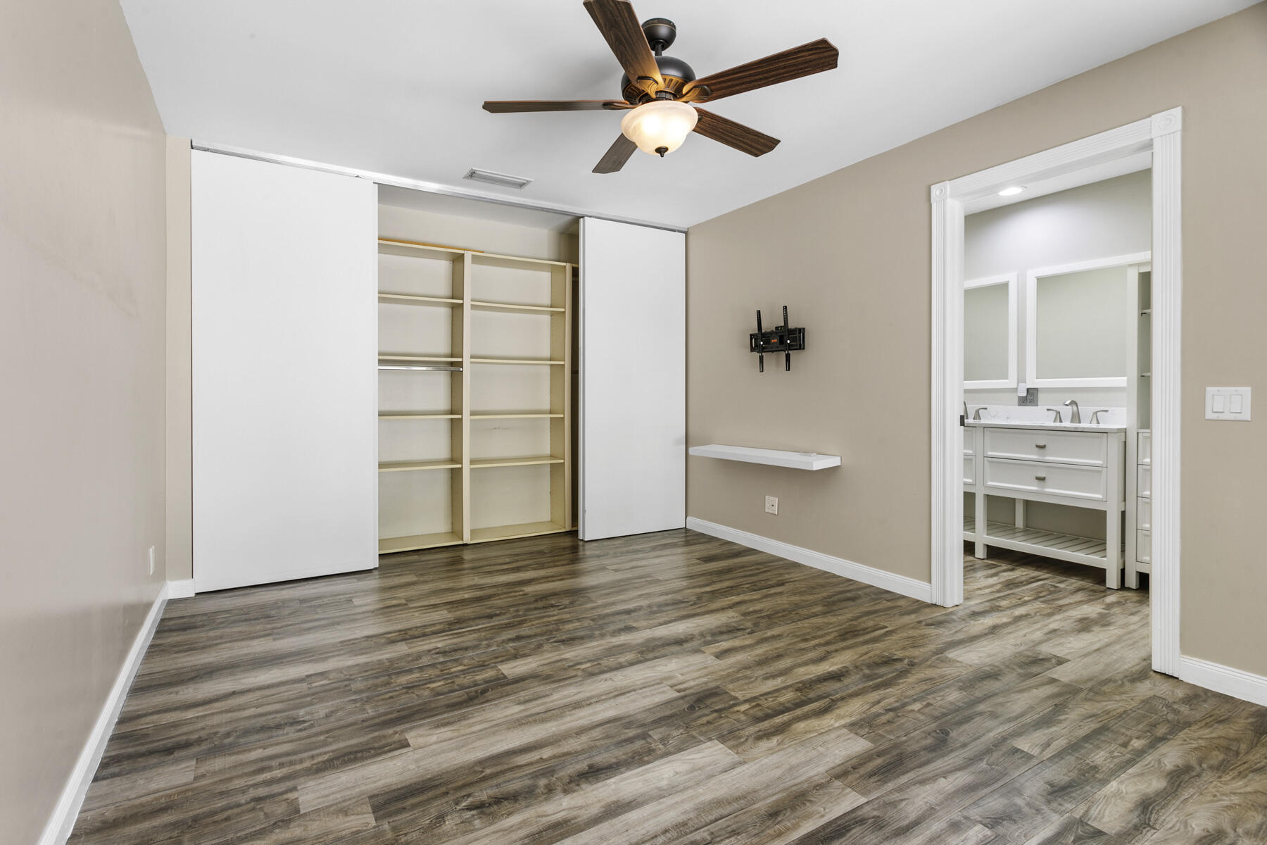 2901 Lakemont Court