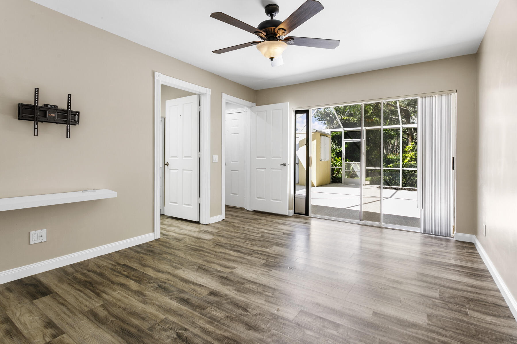 2901 Lakemont Court