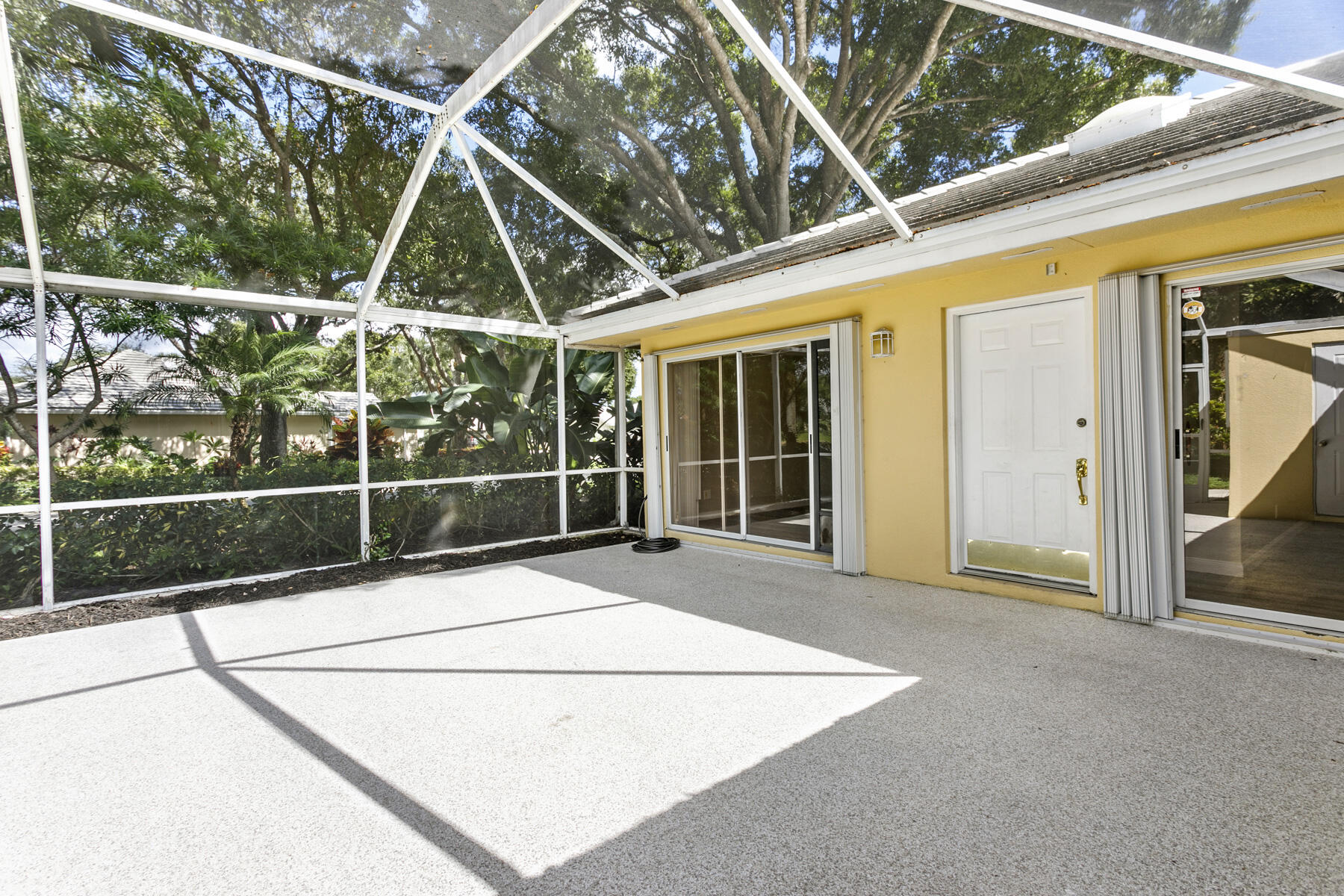 2901 Lakemont Court