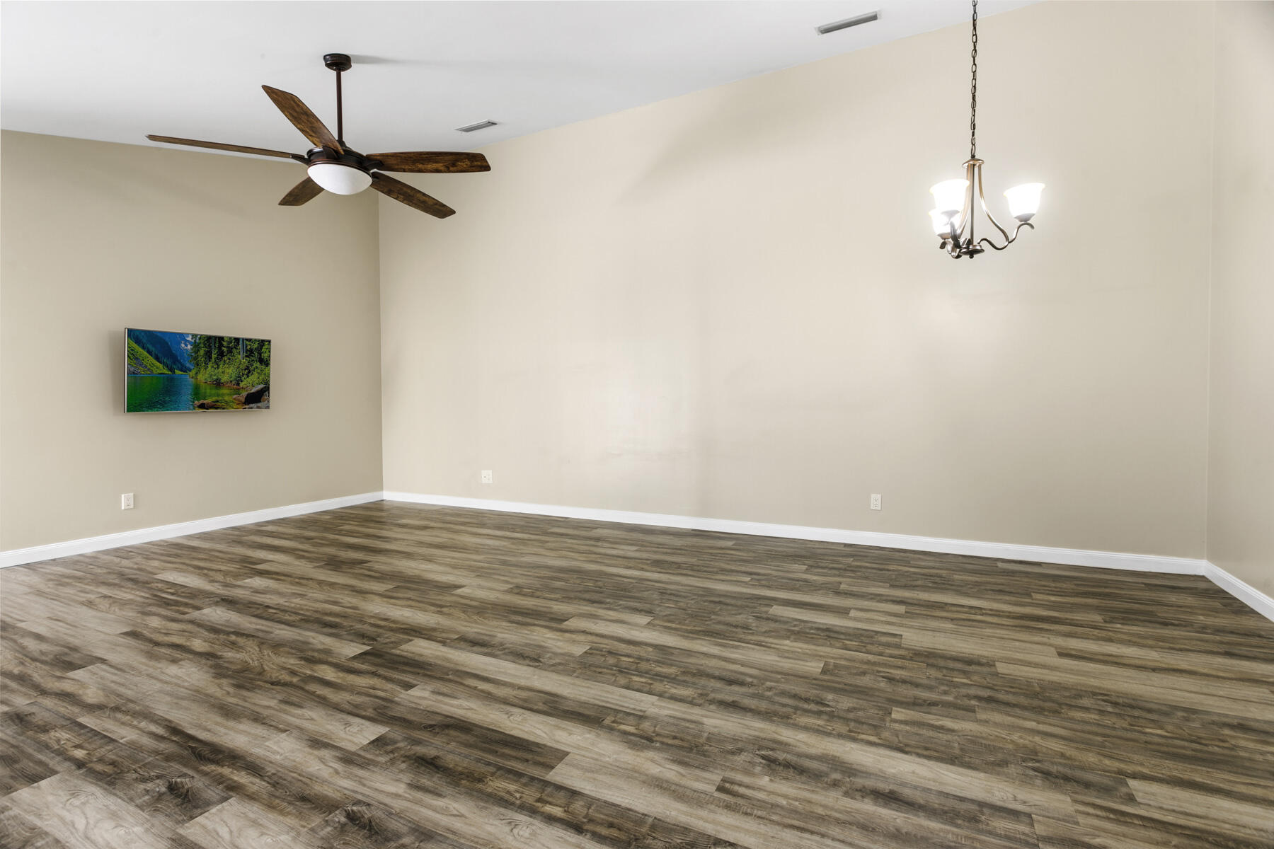 2901 Lakemont Court