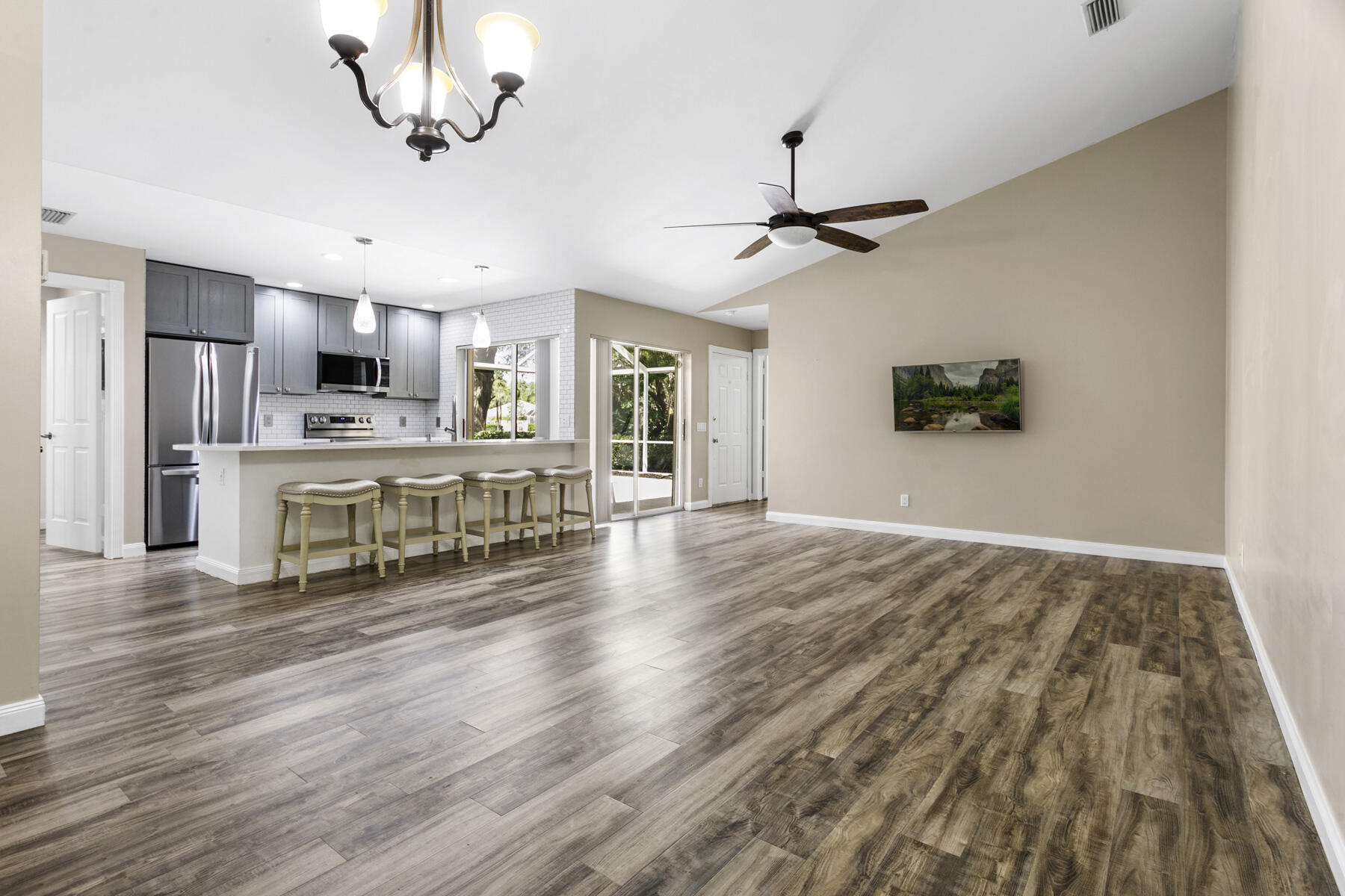 2901 Lakemont Court