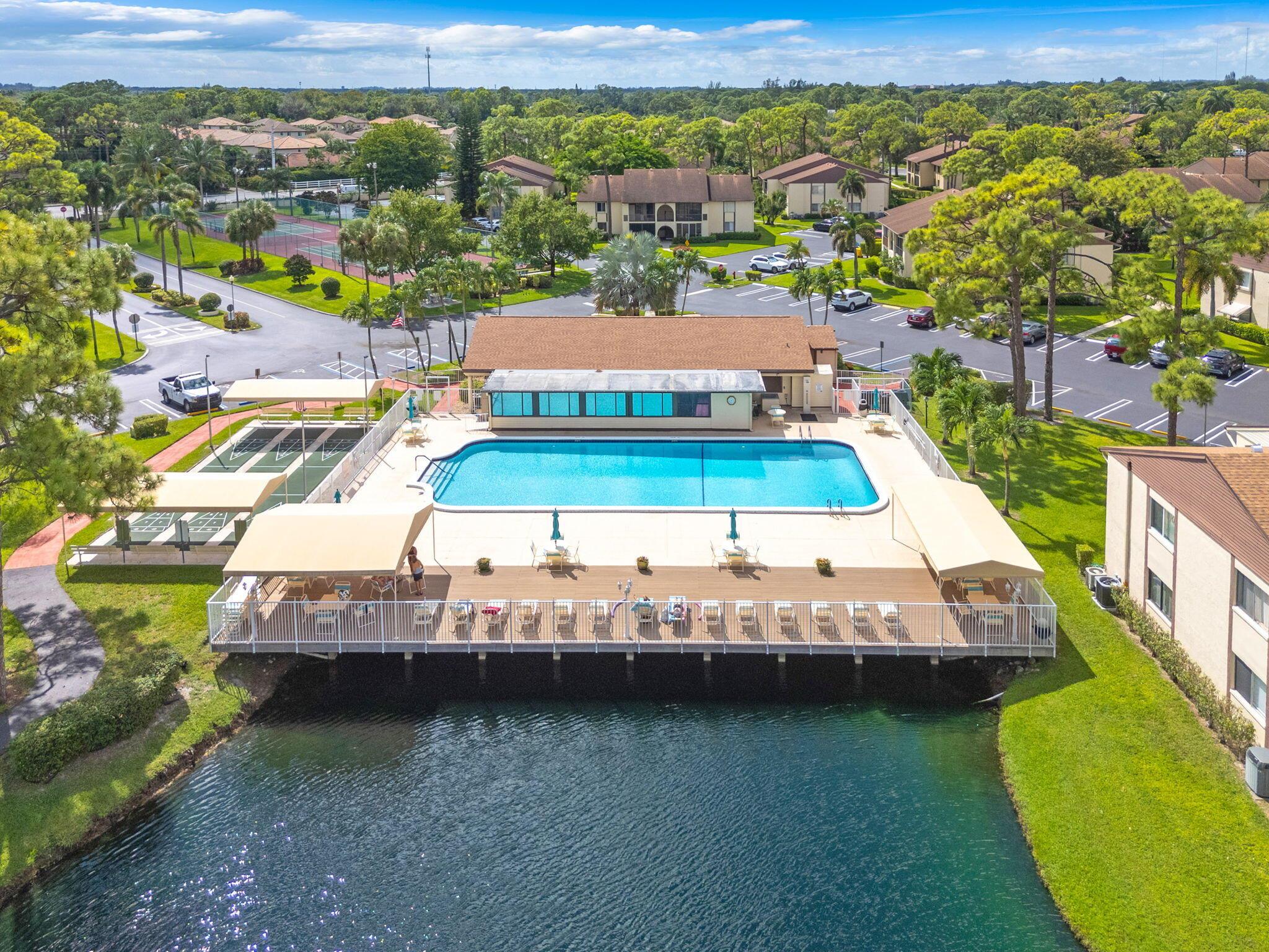 312 Knotty Pine Circle C-1