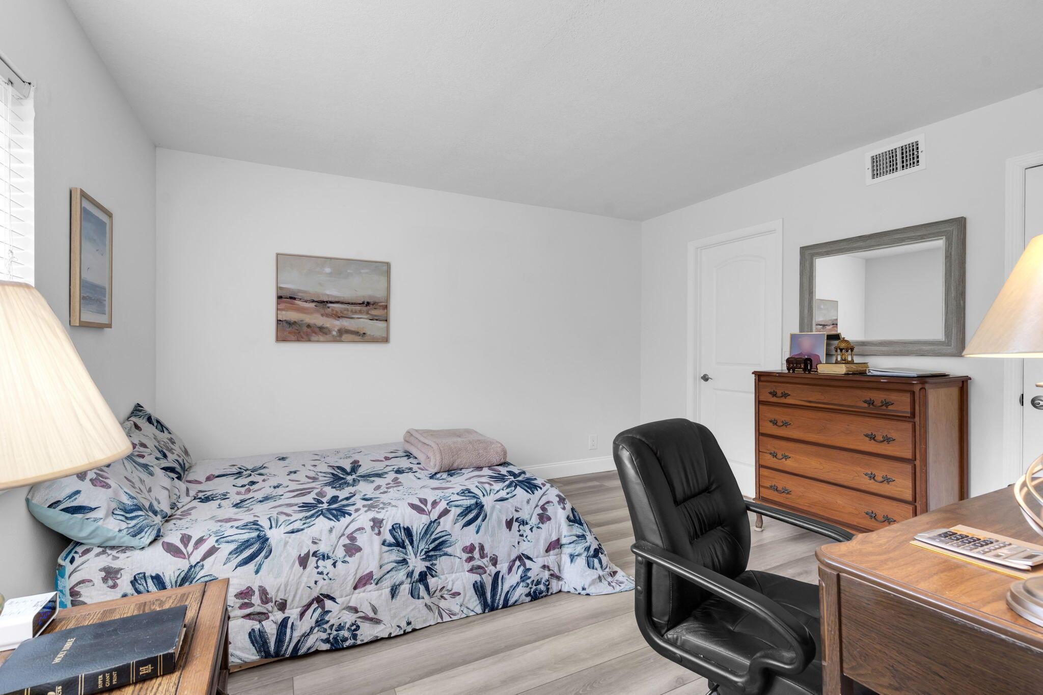 312 Knotty Pine Circle C-1