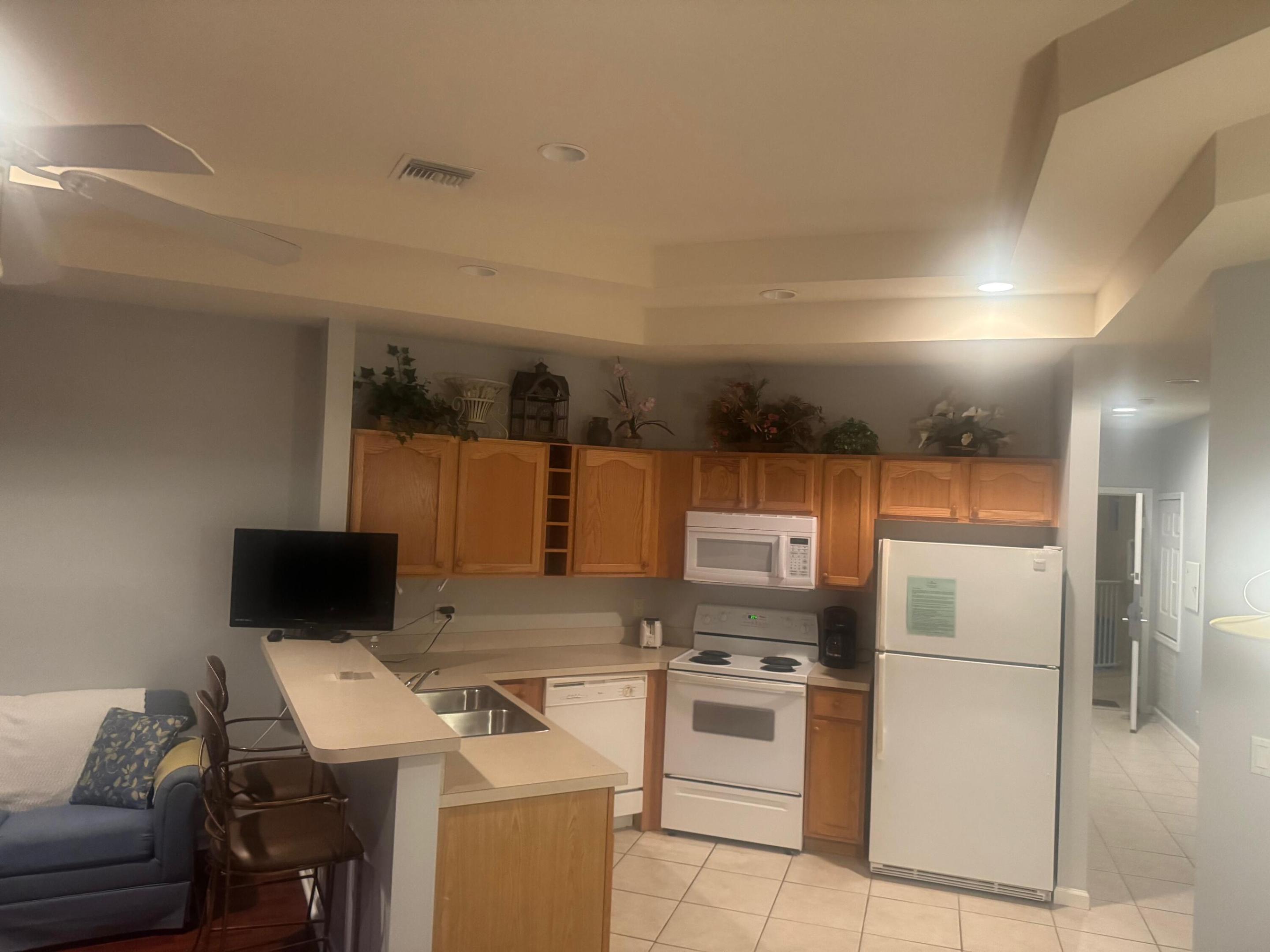 8374 Mulligan Circle 1823, Port St. Lucie Unit: 1823