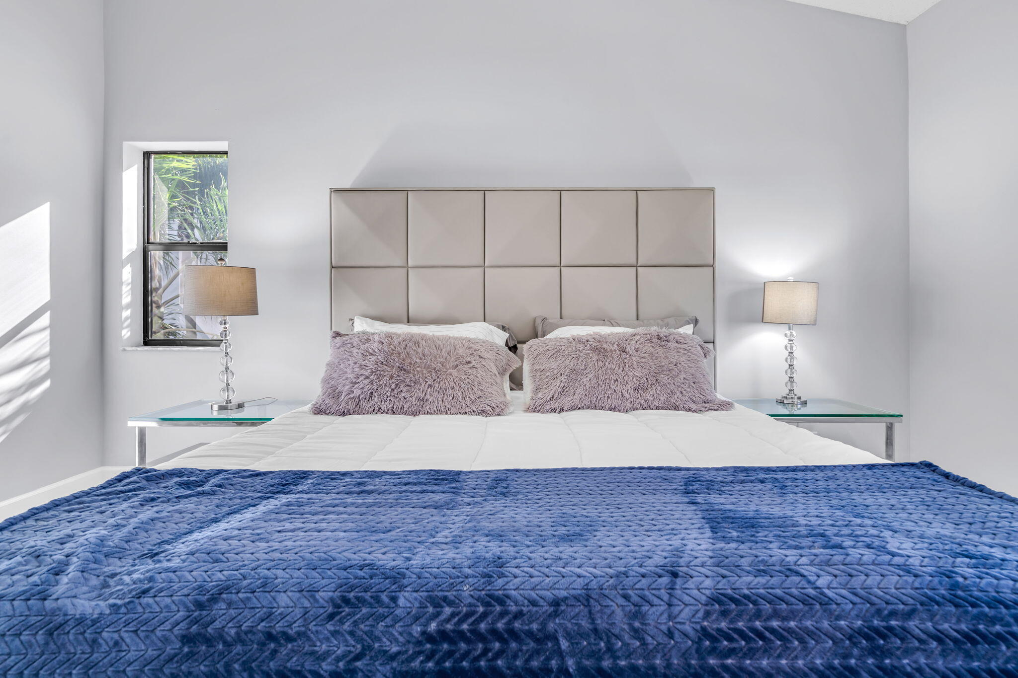 5390 Venetia Court E