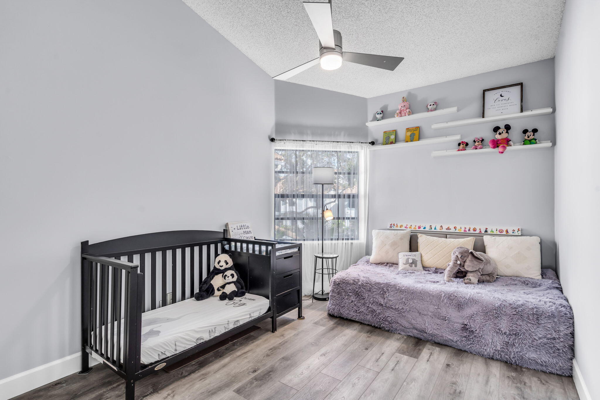 5390 Venetia Court E