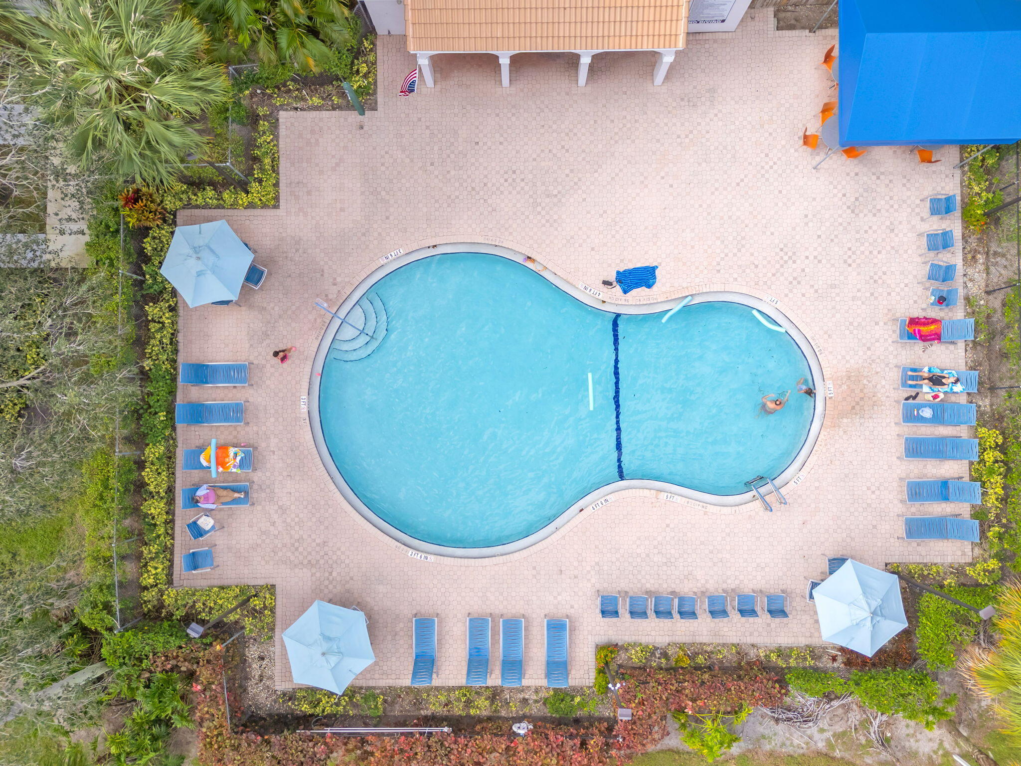 5390 Venetia Court E